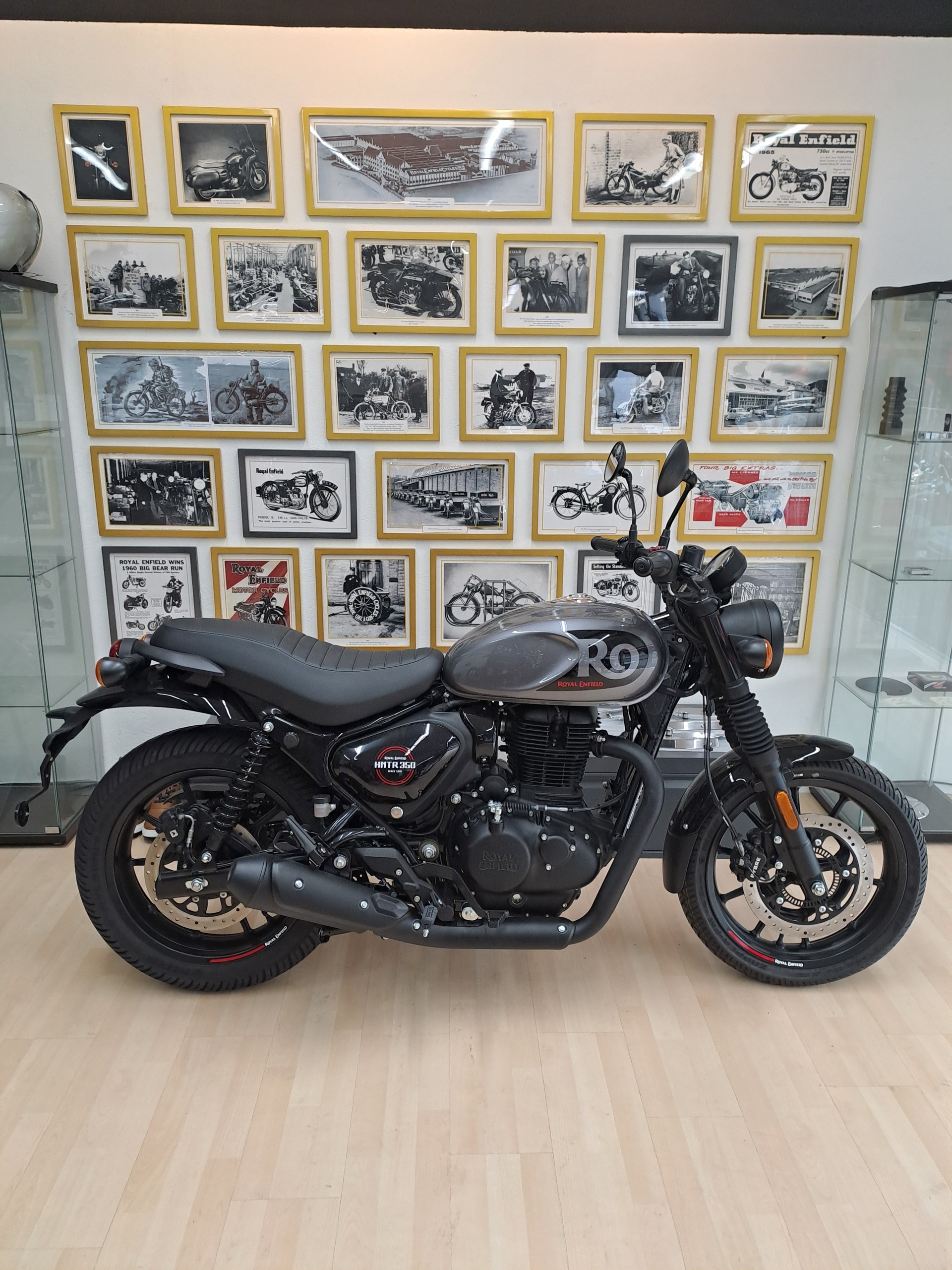 ROYAL ENFIELD Hntr 350 Dapper