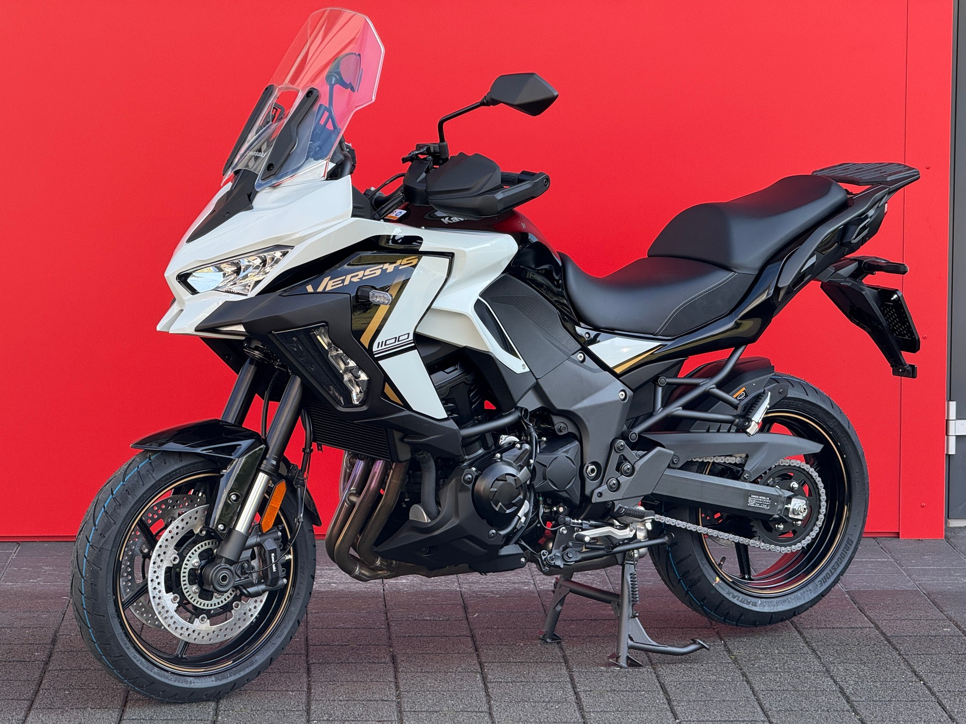 KAWASAKI Versys 1100 S-showroom-element-1
