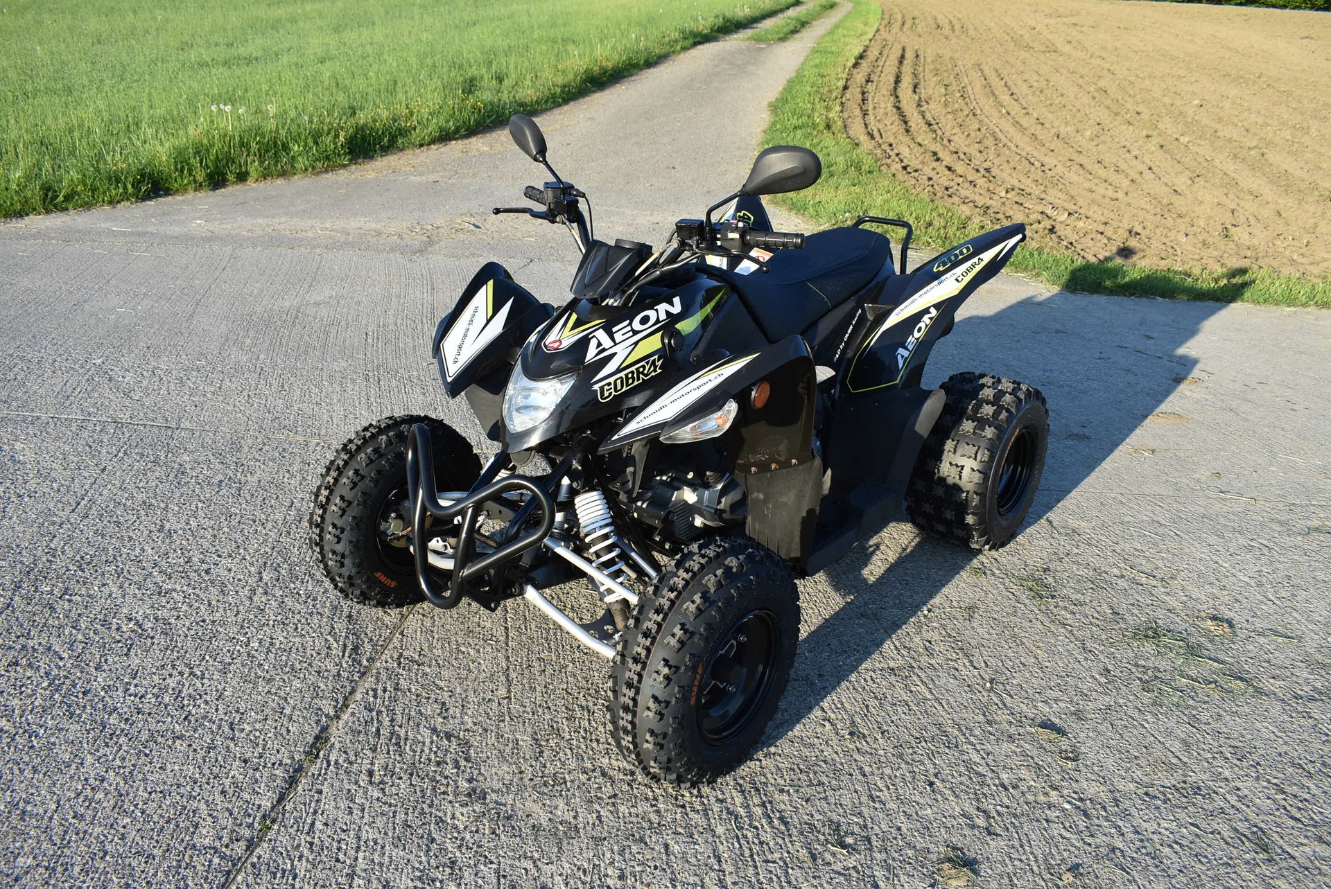 AEON Cobra 400-showroom-element-2