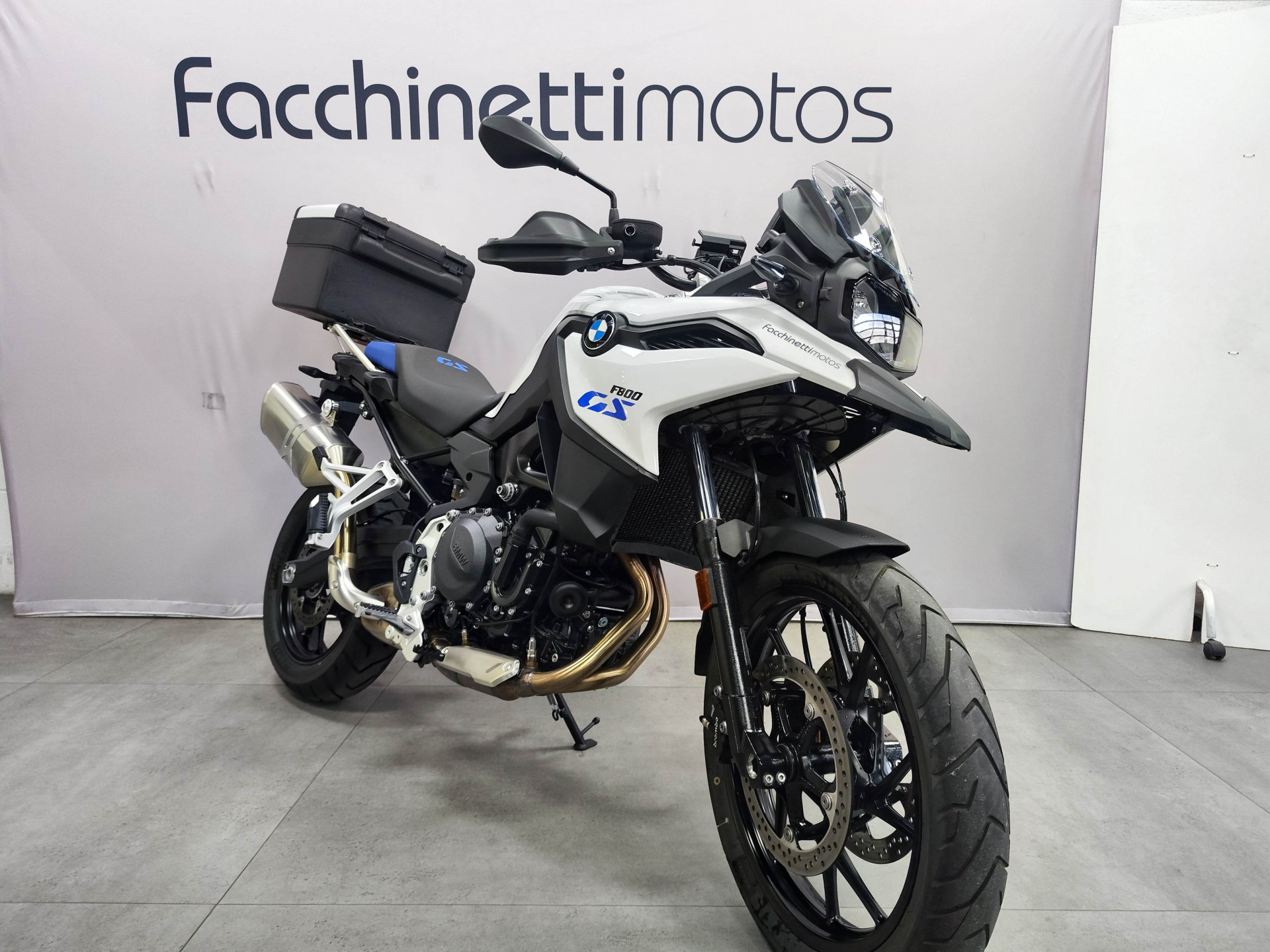 BMW F 800 GS-image-1