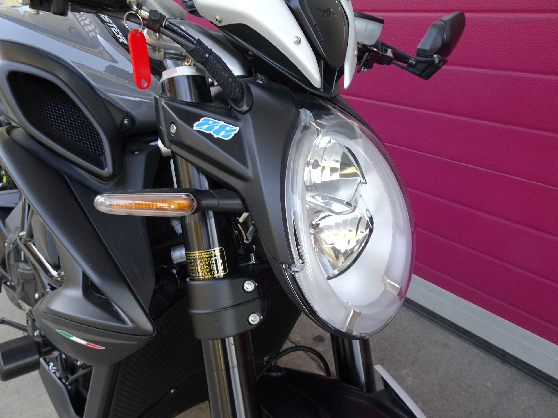 MV AGUSTA Dragster 800 RR ABS SCS-image-11