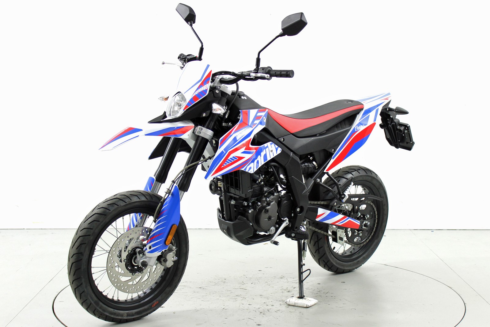 APRILIA SX 125 ABS-showroom-element-2