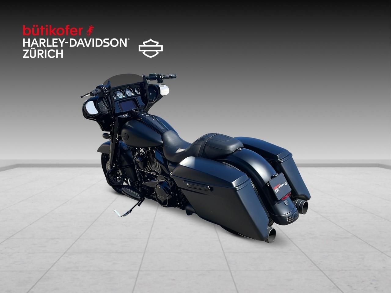HARLEY-DAVIDSON FLHXS Street Glide Special Black Finish 114-showroom-element-3