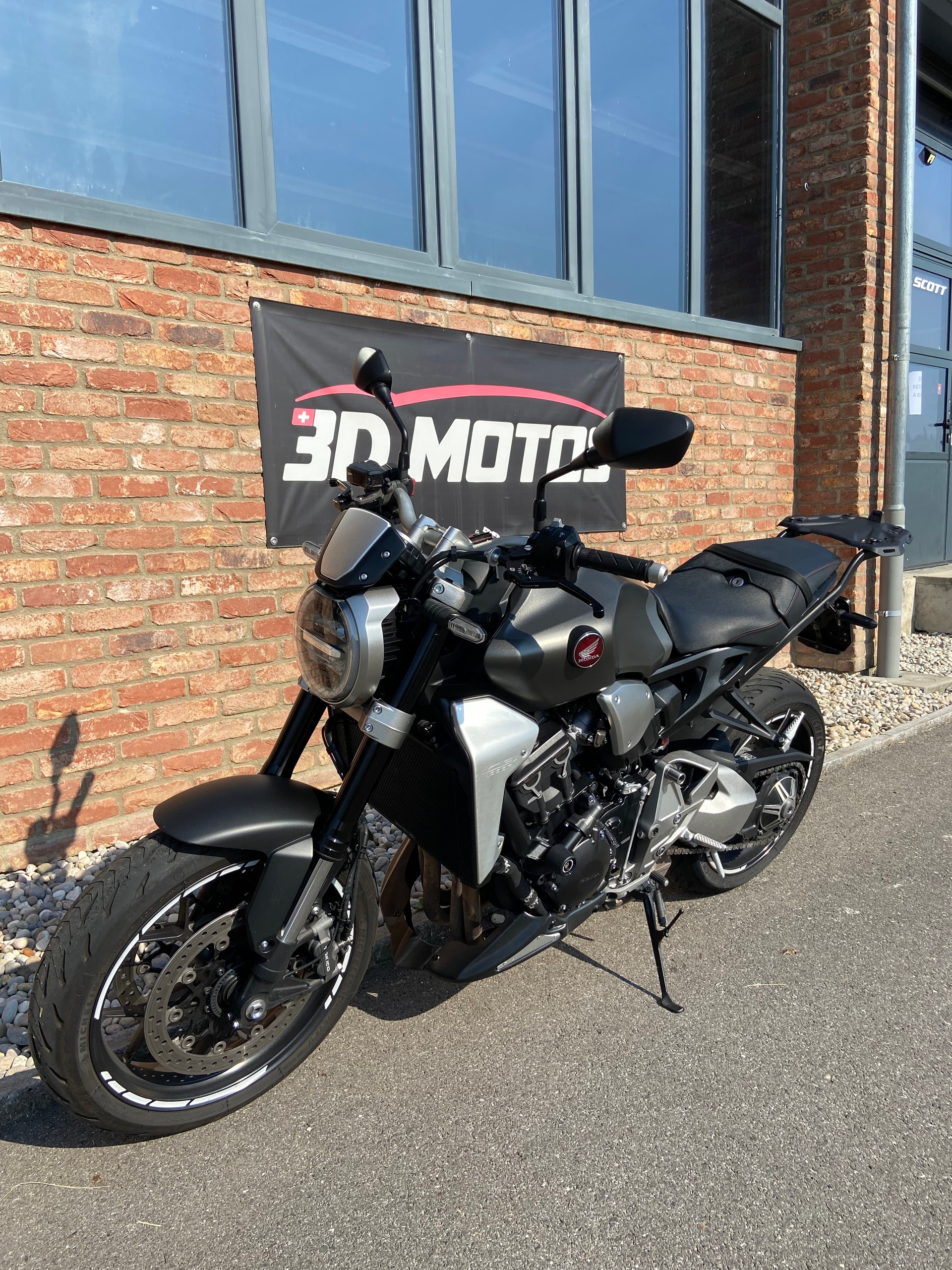 HONDA CB 1000 R ABS-image-4