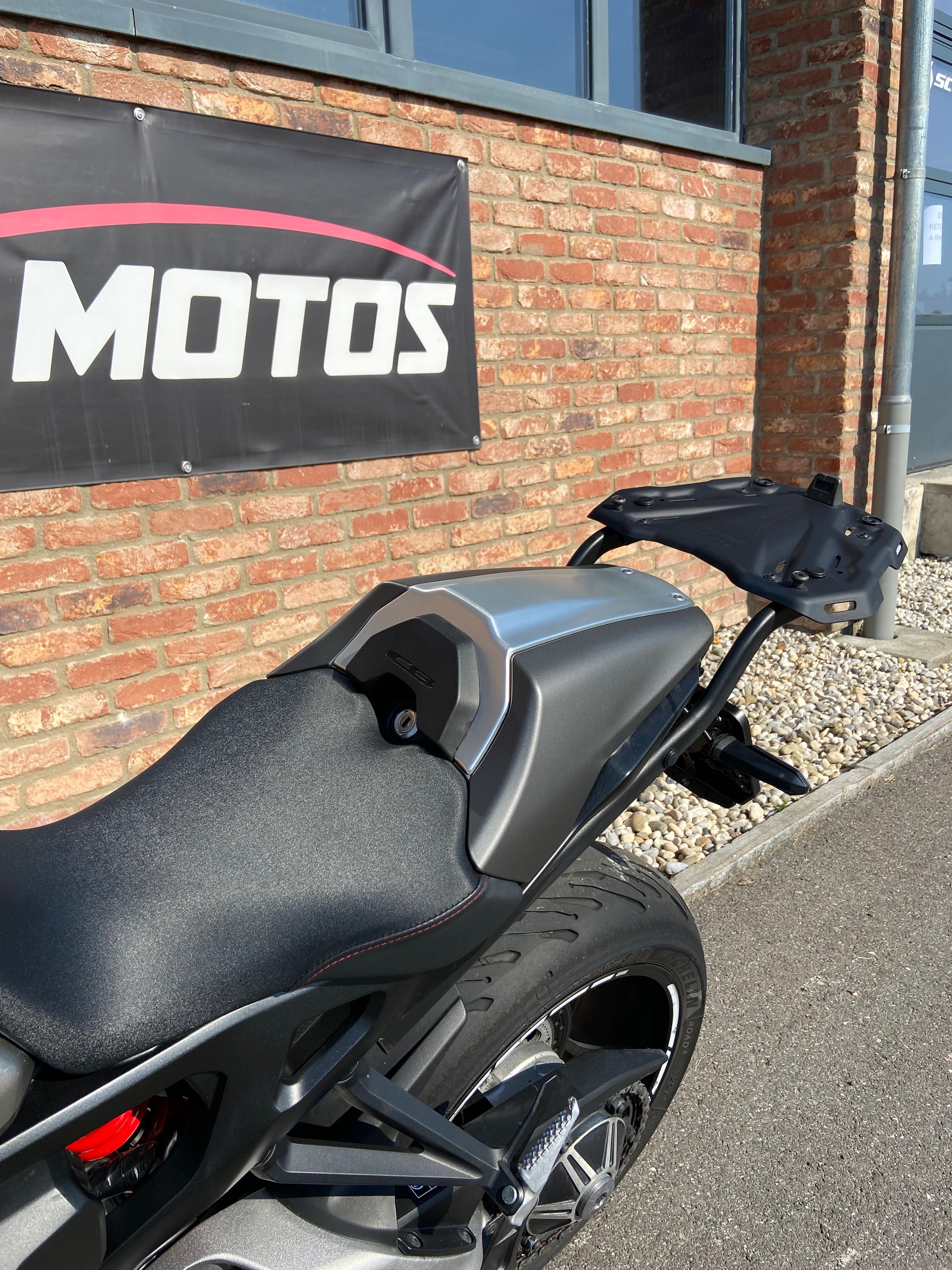 HONDA CB 1000 R ABS-image-7