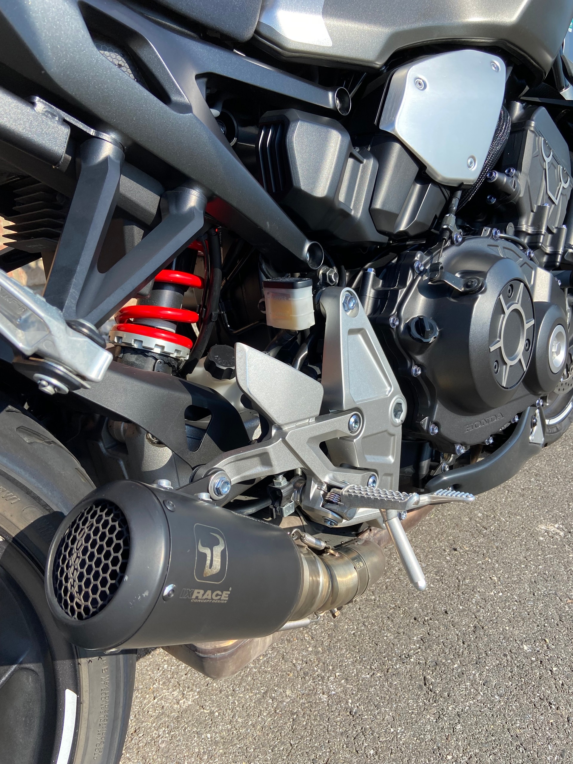 HONDA CB 1000 R ABS-image-10