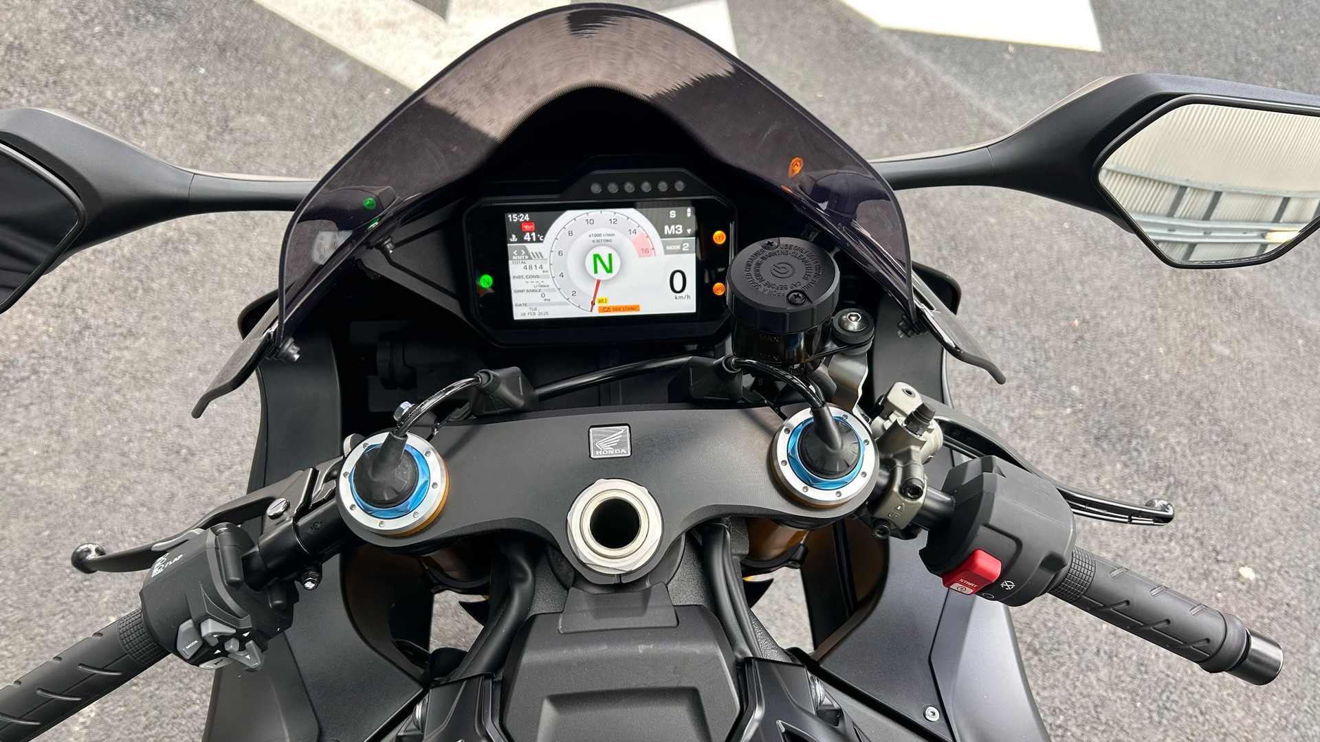 HONDA CBR 1000 RR-R SP-showroom-element-3