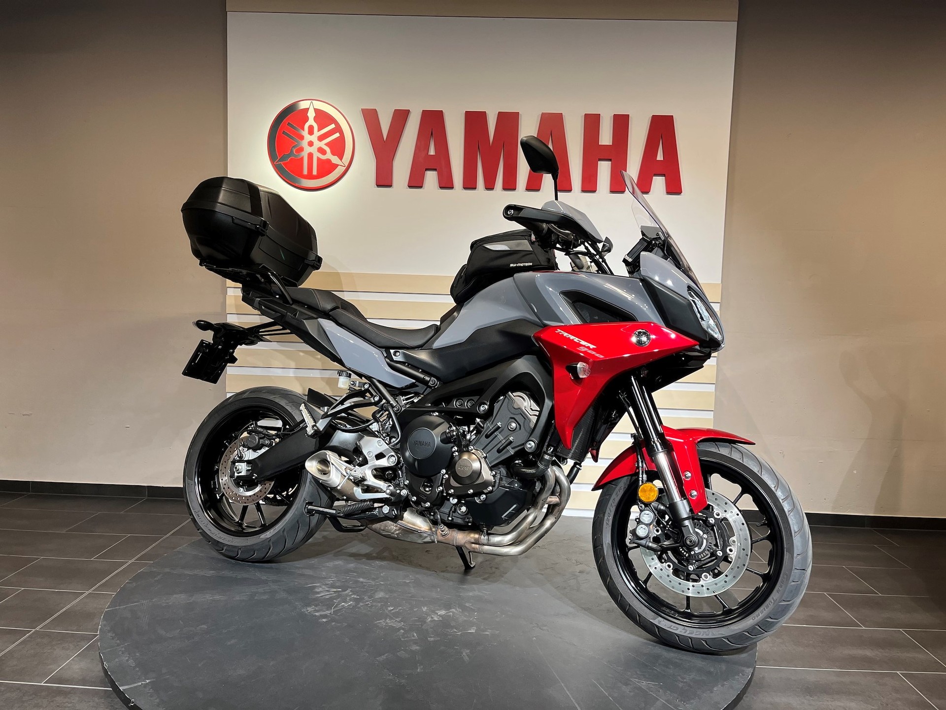 YAMAHA Tracer 900