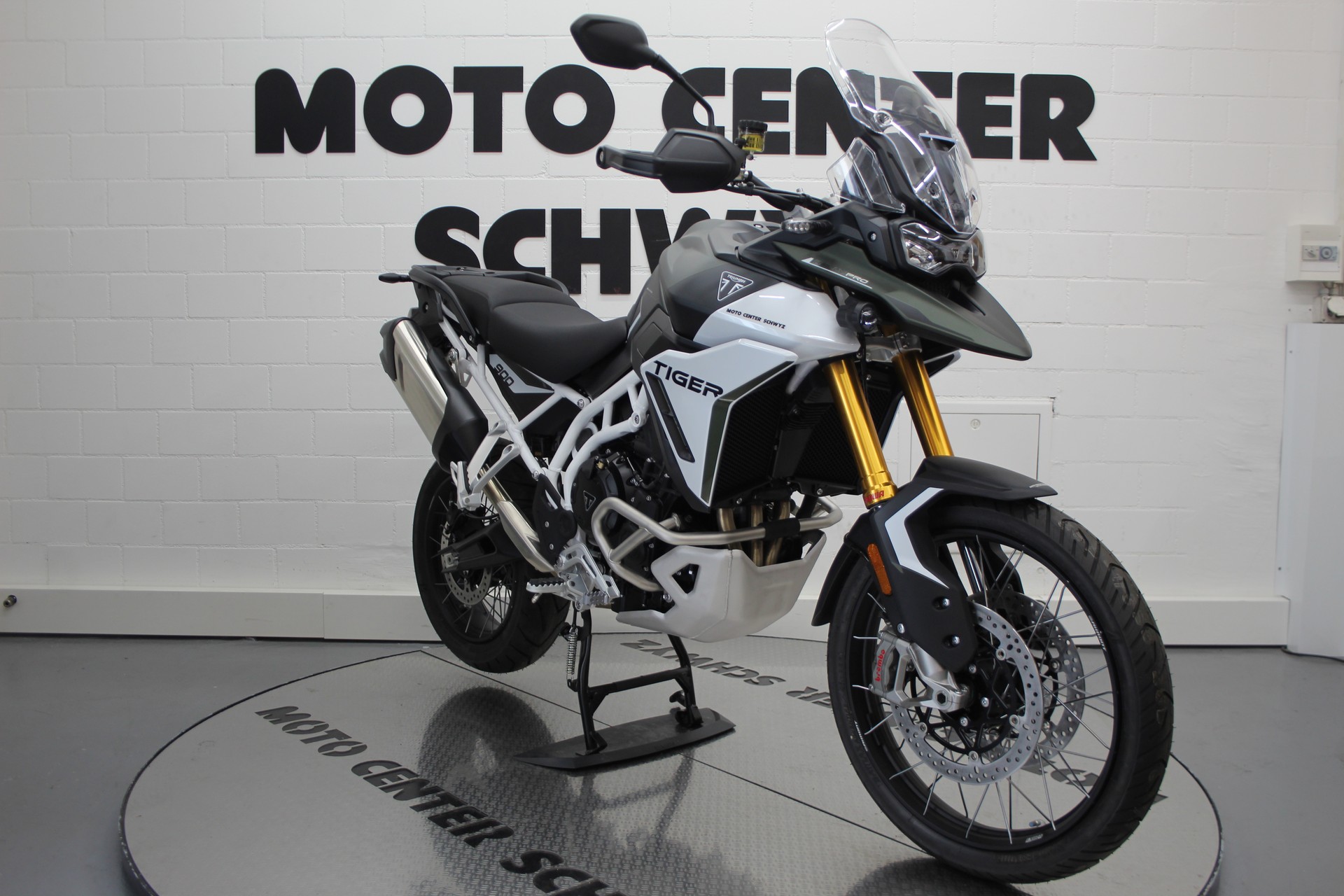 TRIUMPH Tiger 900 Rally Pro-showroom-element-1