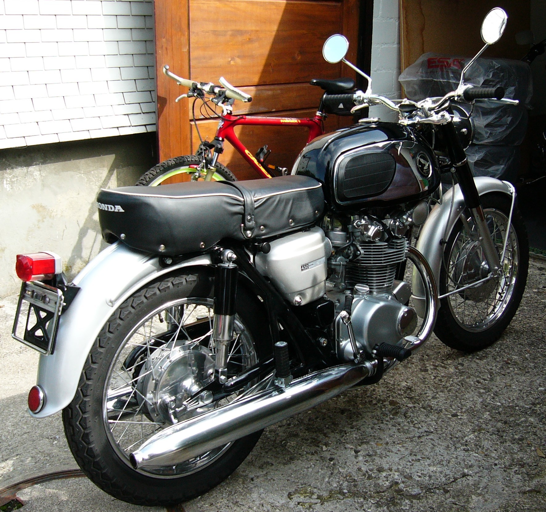 HONDA CB450 BLACK BOMBER-image-5