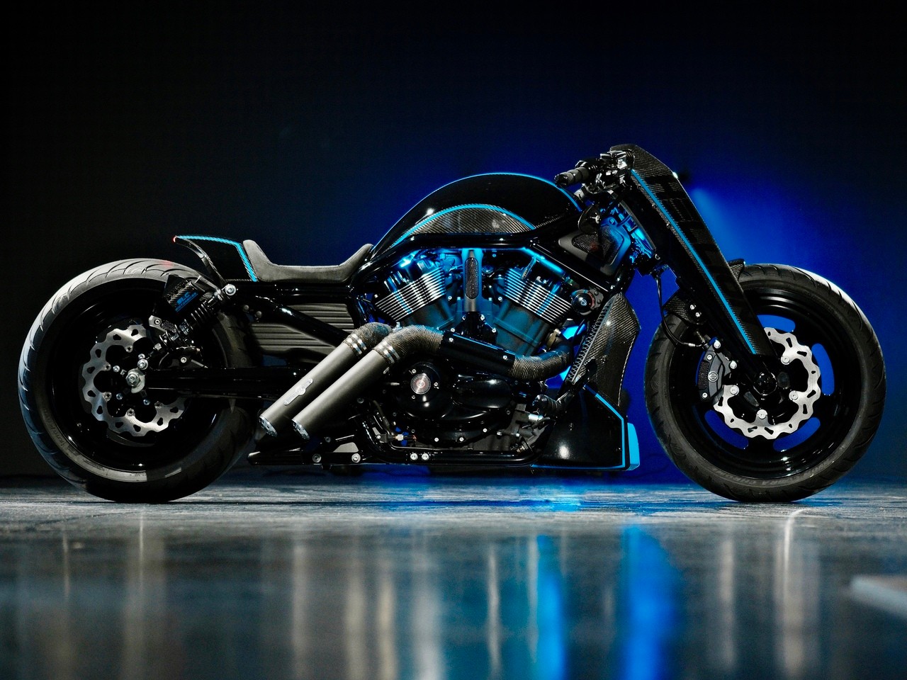 HARLEY-DAVIDSON VRSCDX Night Rod Special-showroom-element-1