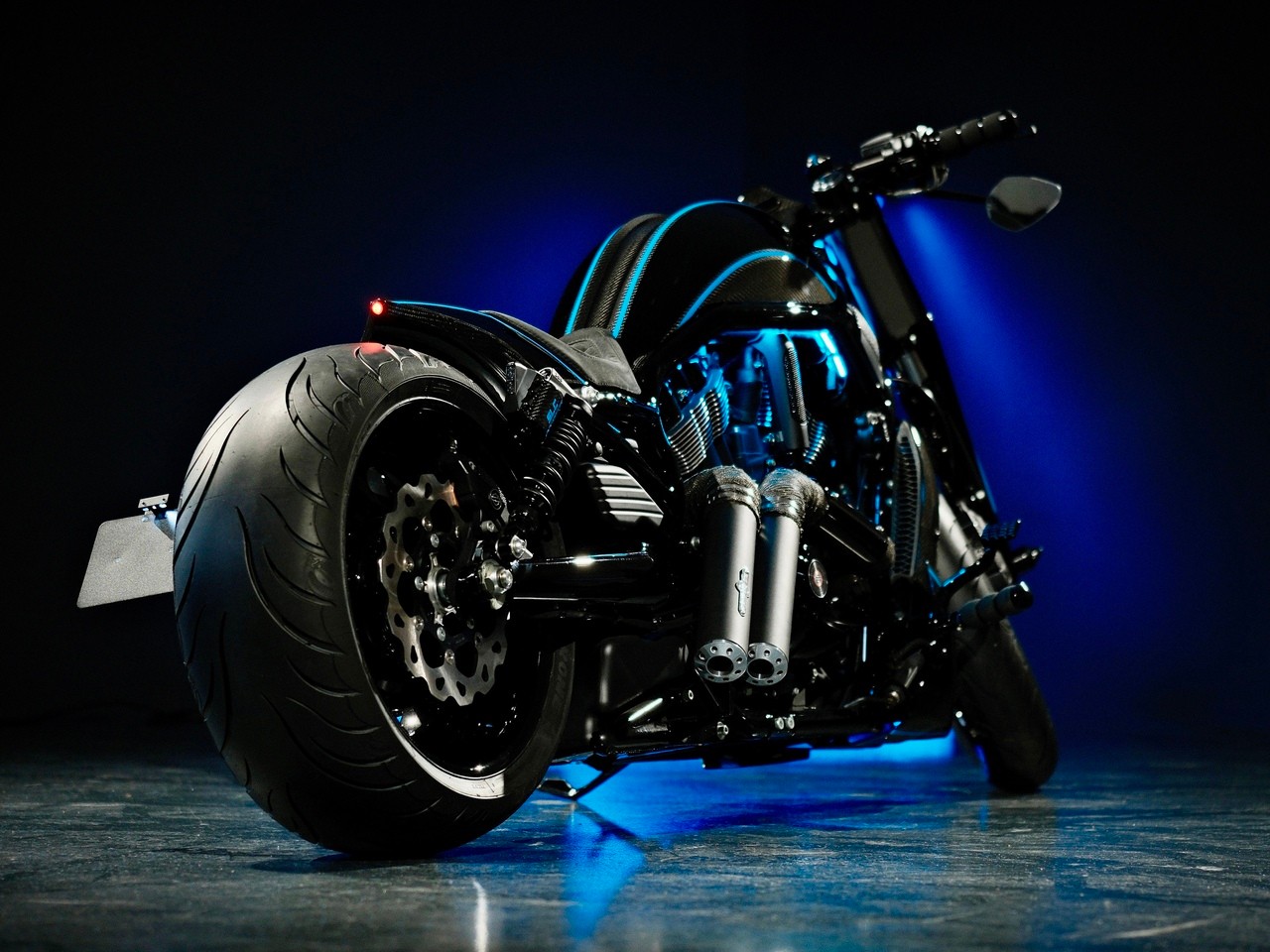 HARLEY-DAVIDSON VRSCDX Night Rod Special-showroom-element-2
