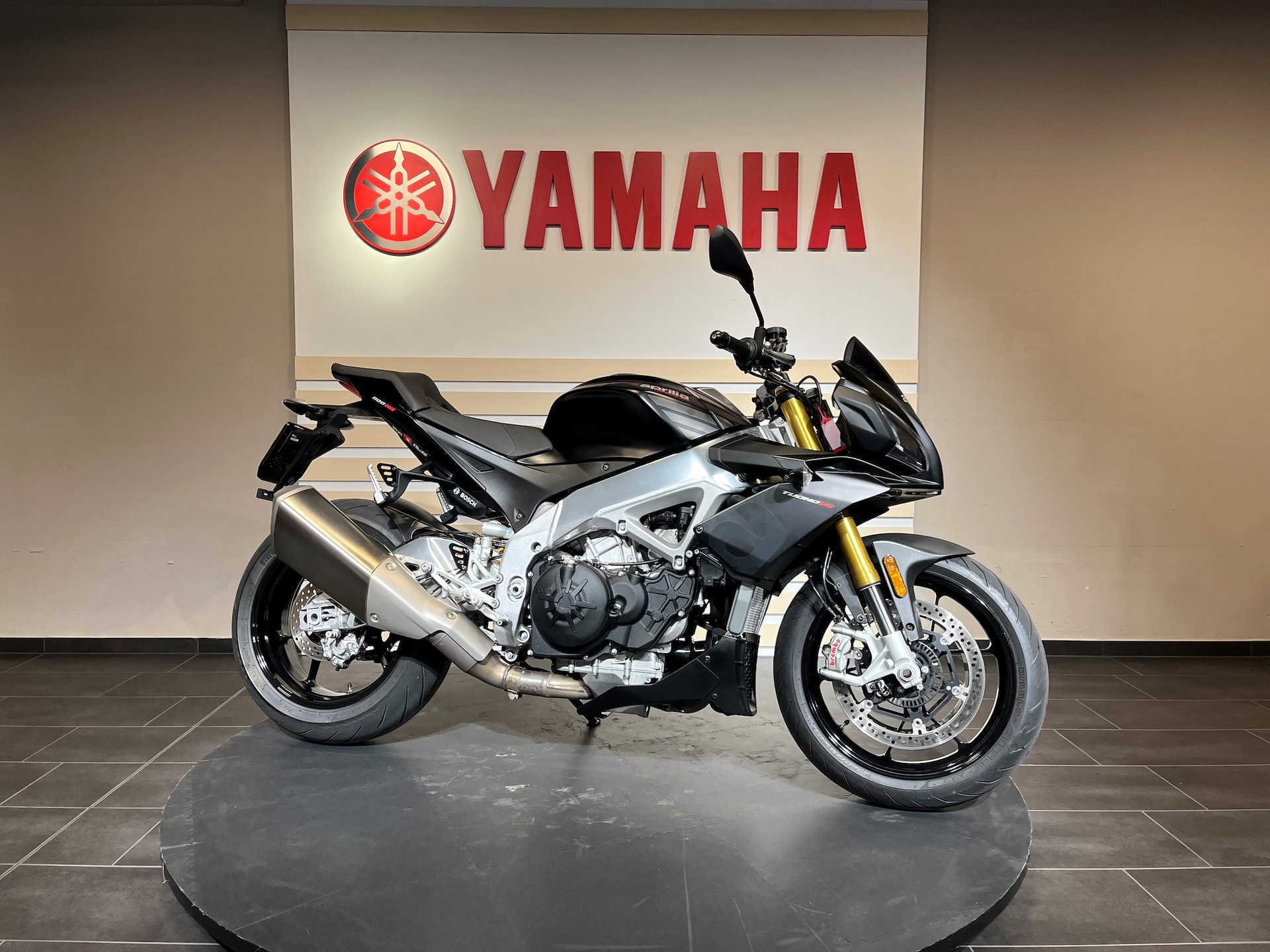 APRILIA Tuono 1100 V4 RR-image-0