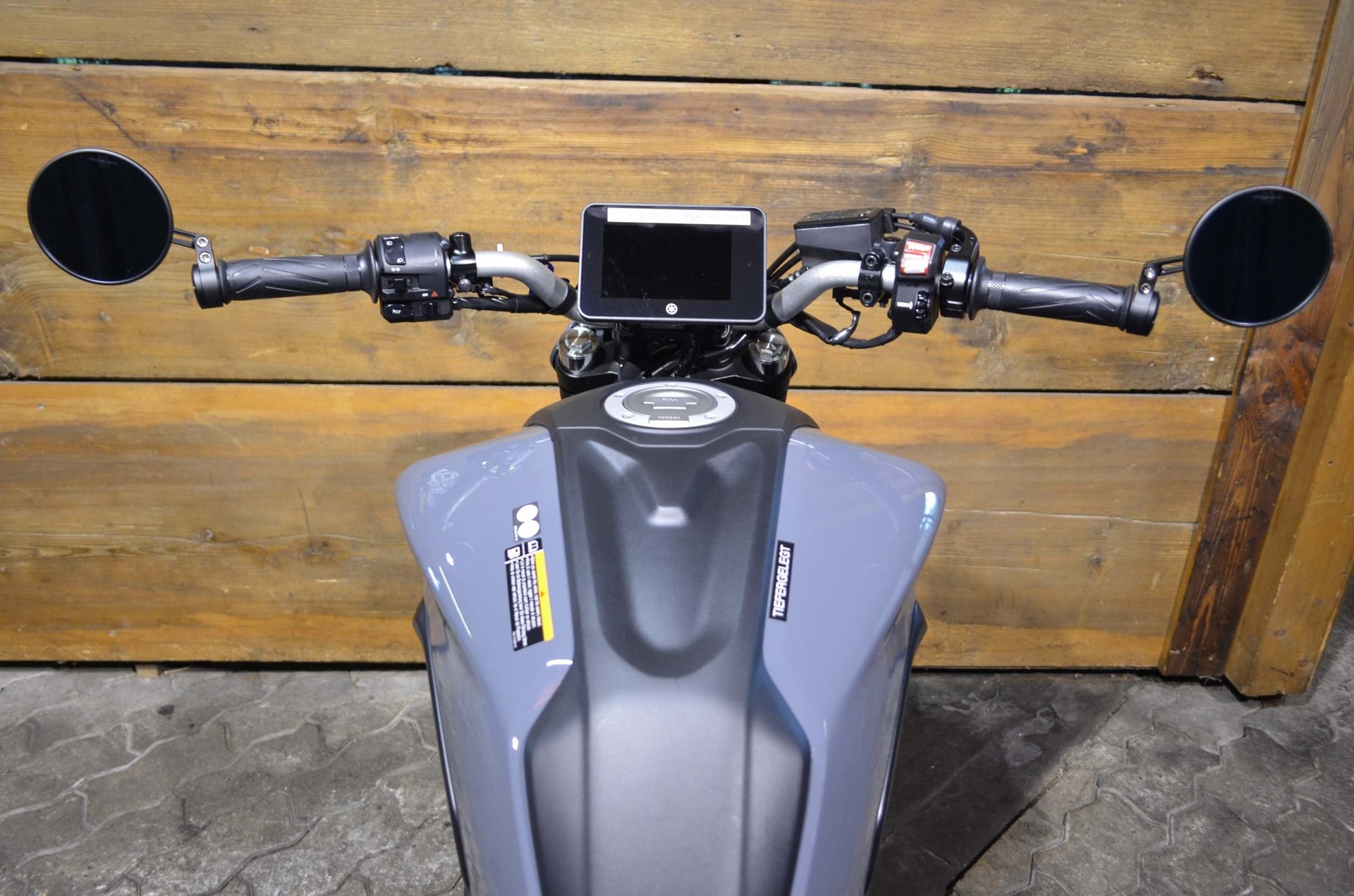 YAMAHA MT-07 ABS-showroom-element-2