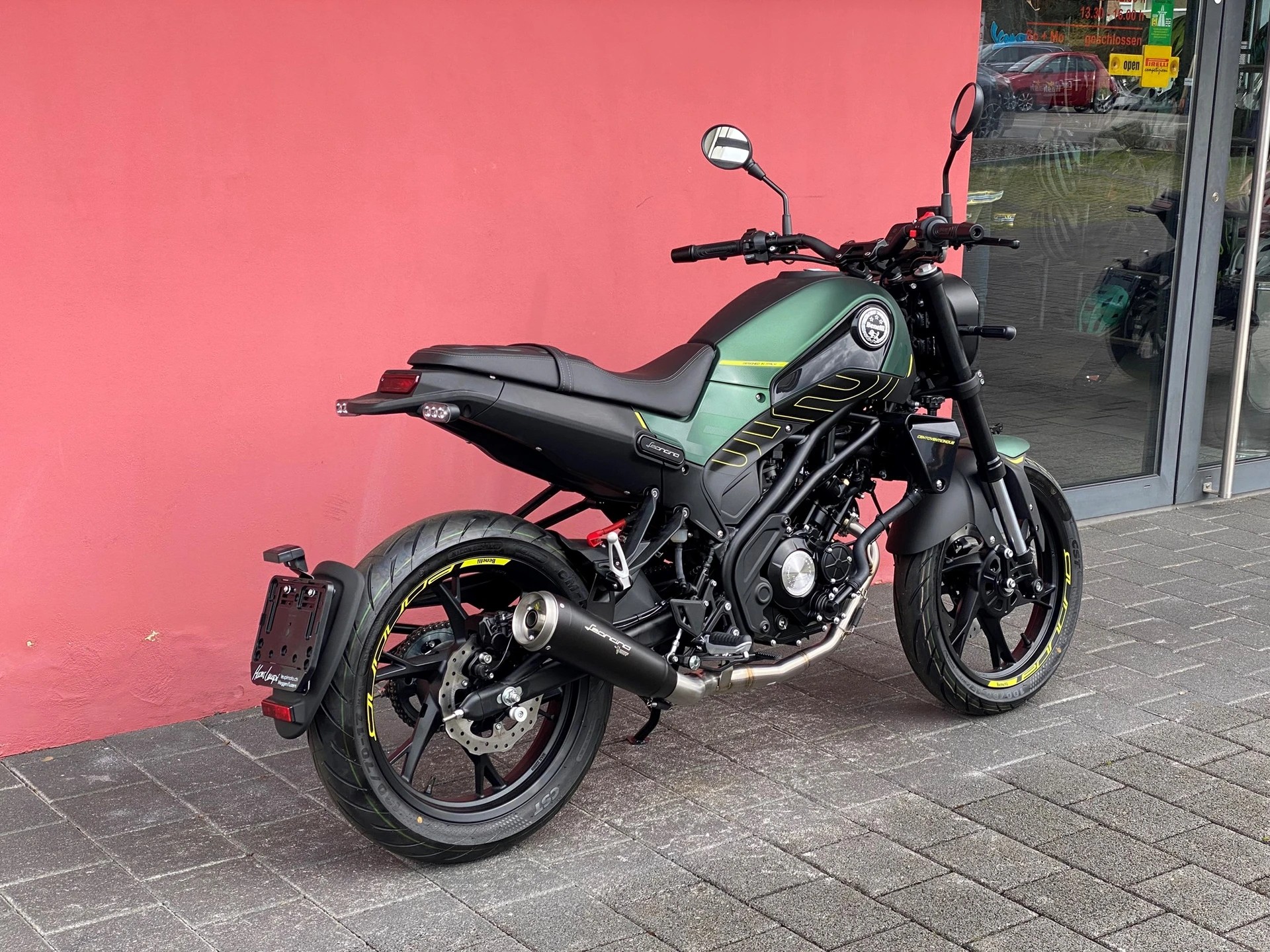 BENELLI Leoncino 125-showroom-element-2