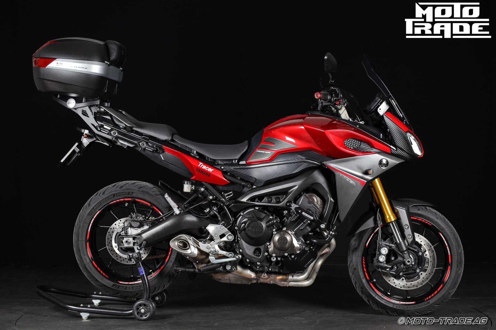 YAMAHA MT-09 ABS Tracer-showroom-element-1