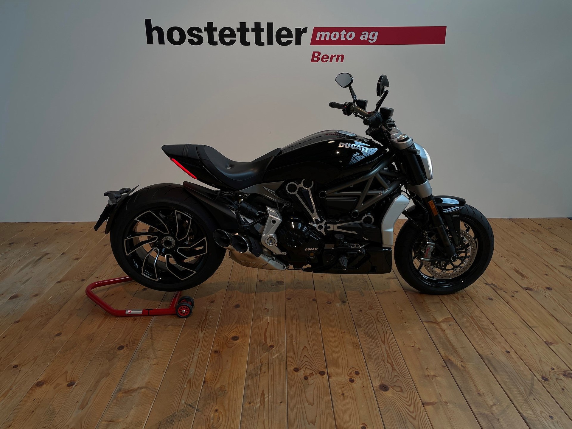 DUCATI XDiavel 1260  ABS-showroom-element-1