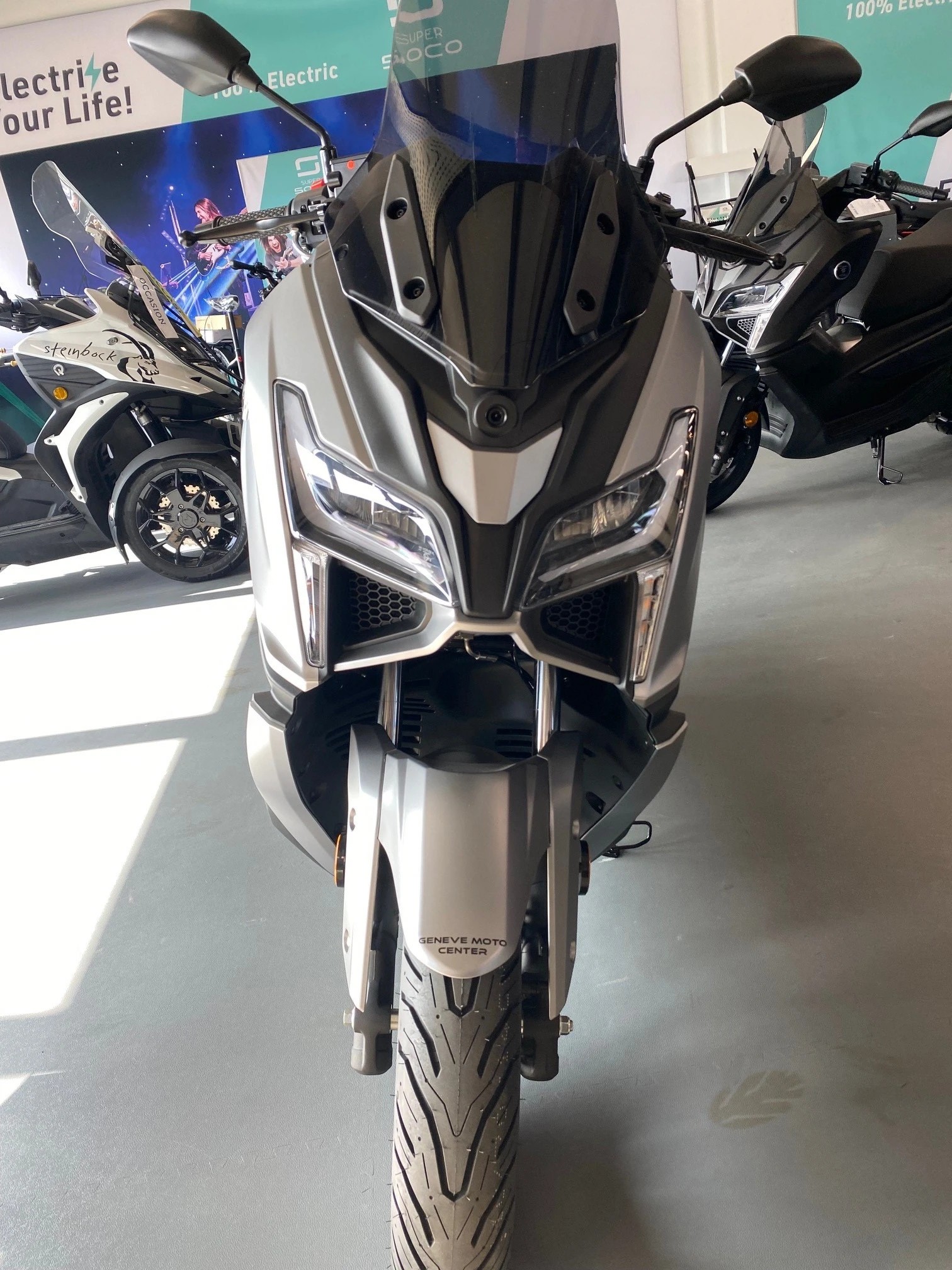 VOGE SR1 GT-showroom-element-3