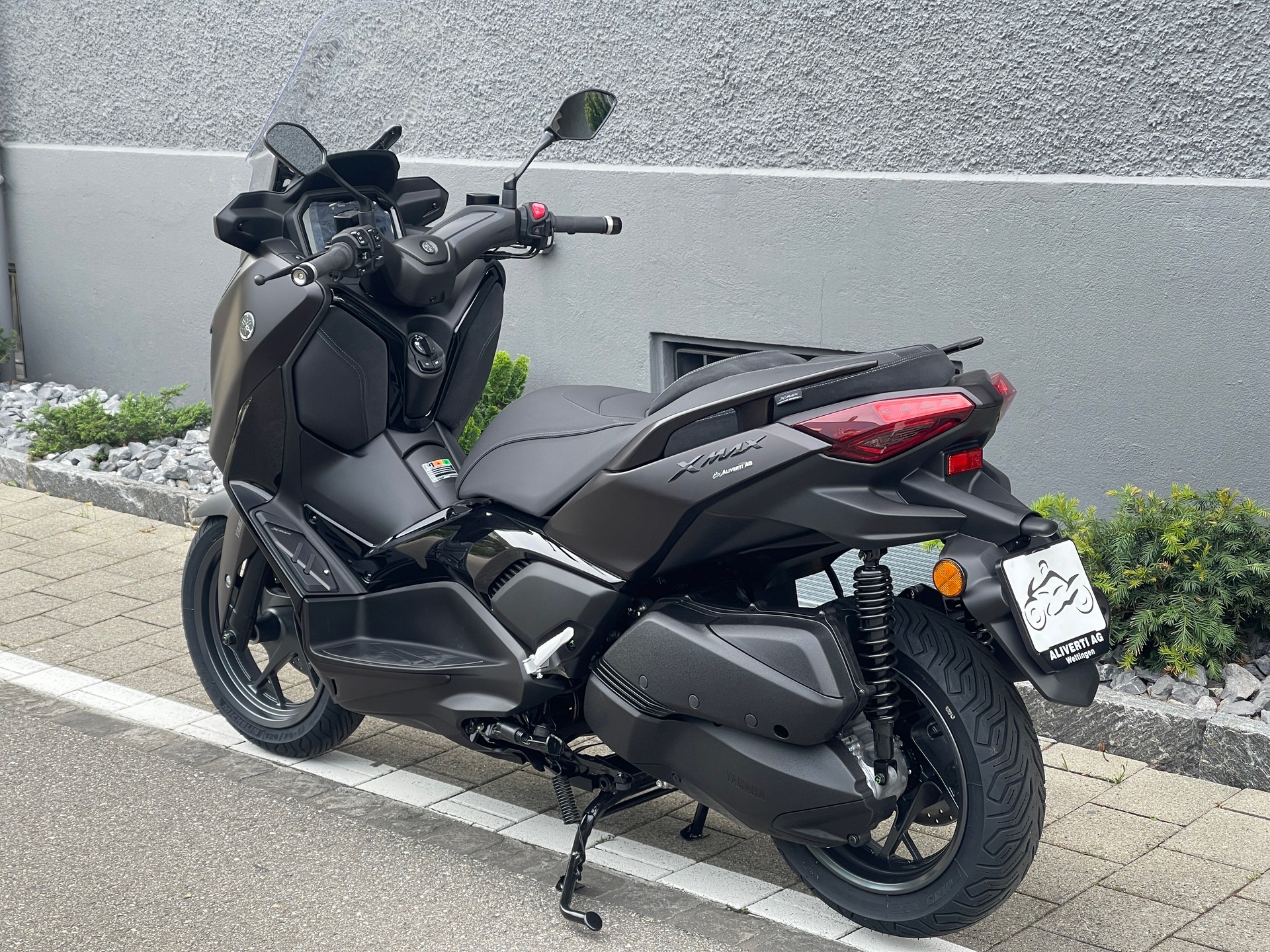 Xmax 300 Xmax 400 Nuovo Iron Max Promozione X Max 400 Xmax Tech