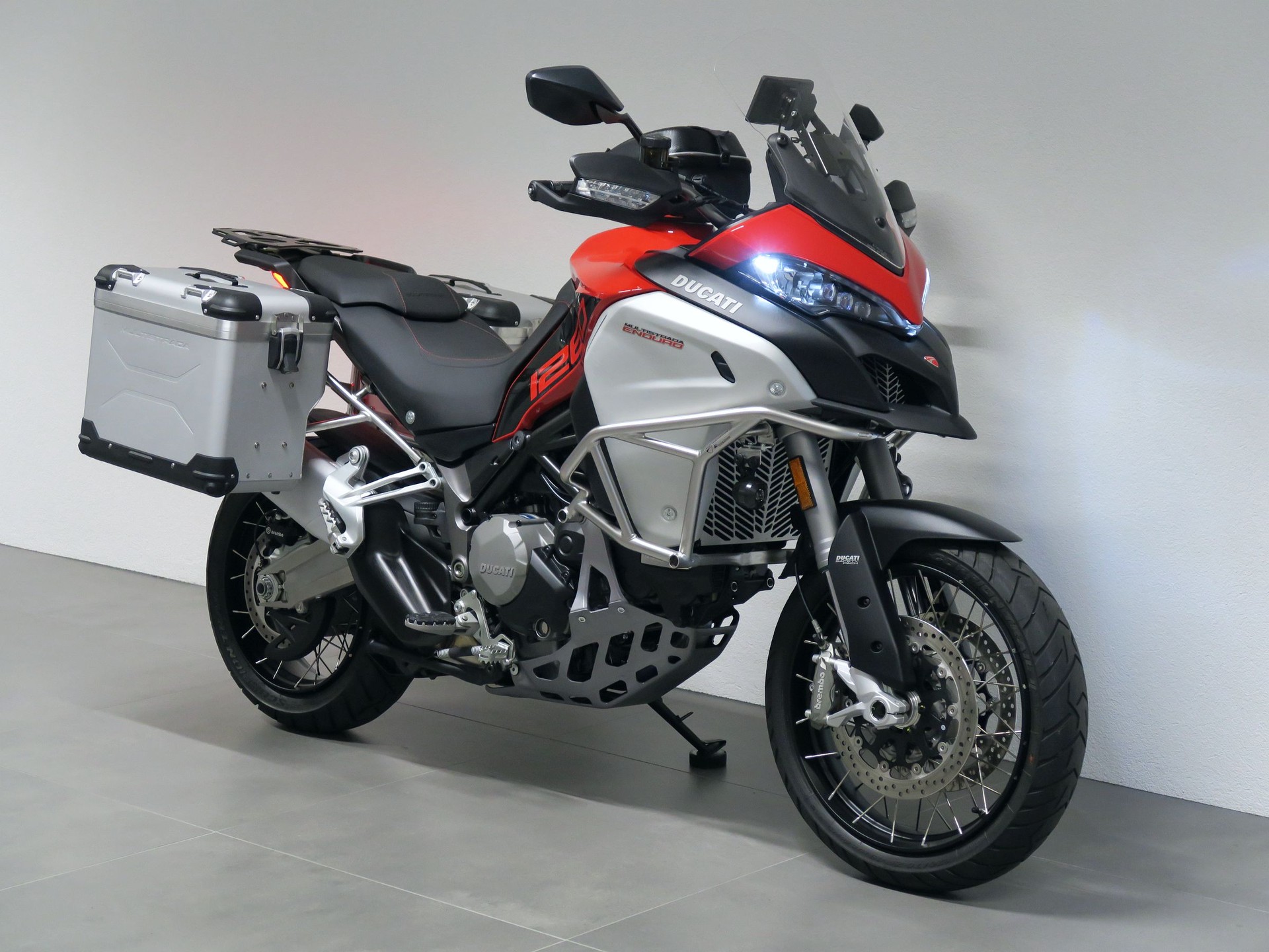 DUCATI Multistrada 1260 Enduro Touring-image-2