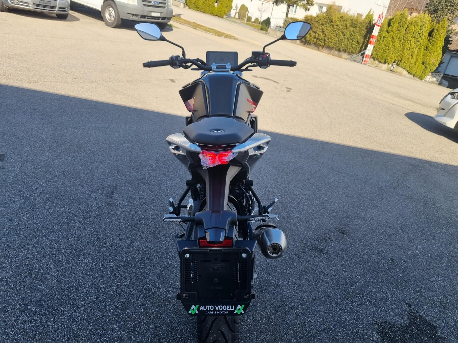SWM HOKU 125 ABS-showroom-element-2