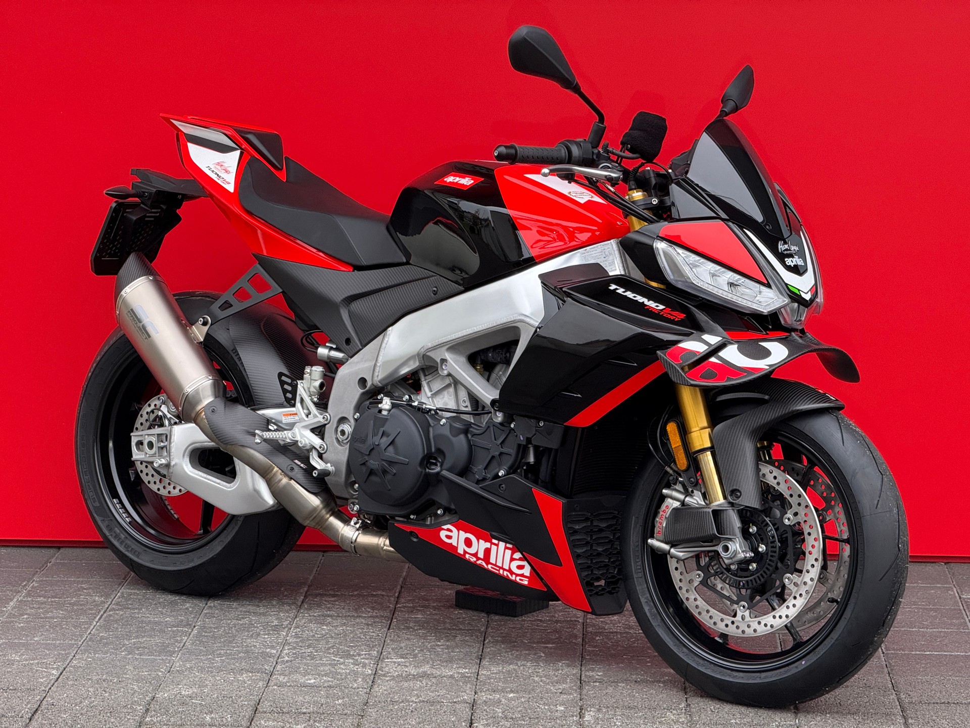APRILIA Tuono V4 1100 Factory SE 09 SBK-image-6
