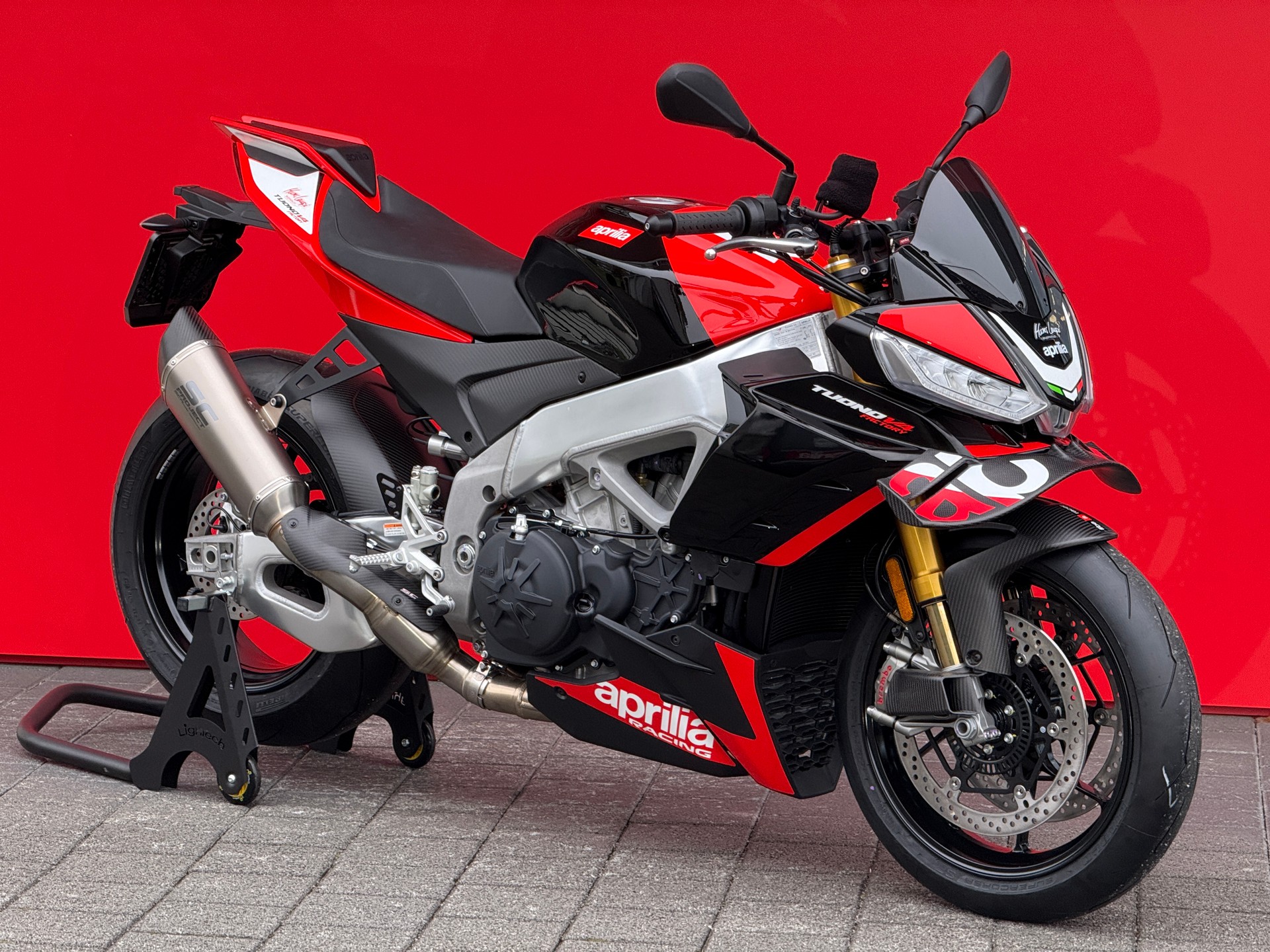 APRILIA Tuono V4 1100 Factory SE 09 SBK-image-11