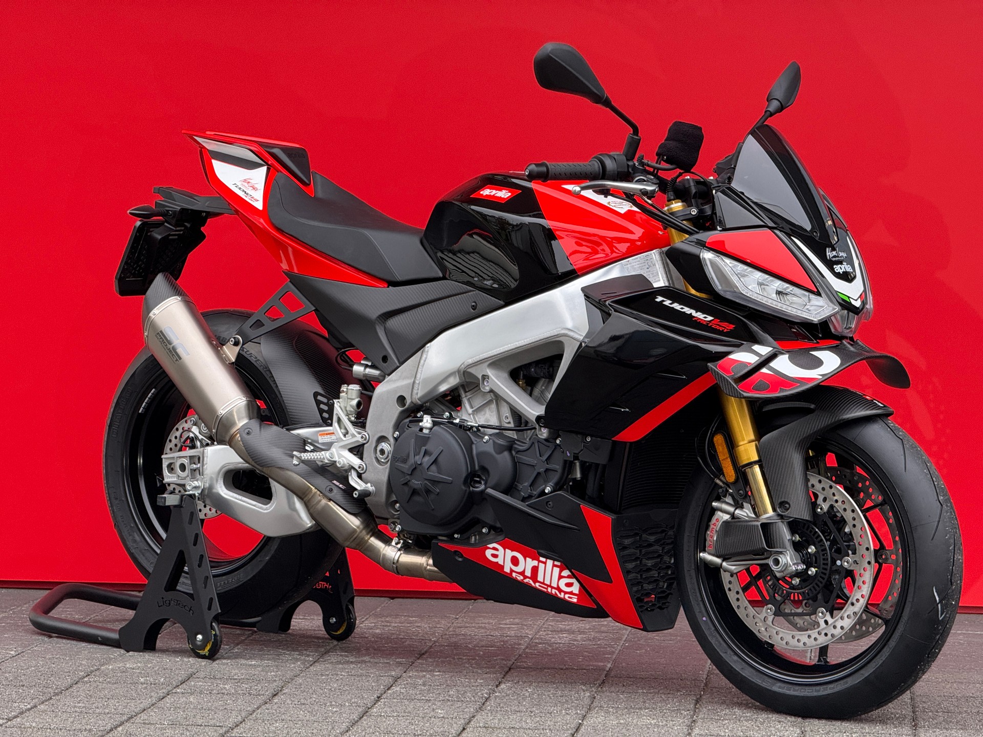 APRILIA Tuono V4 1100 Factory SE 09 SBK-image-13
