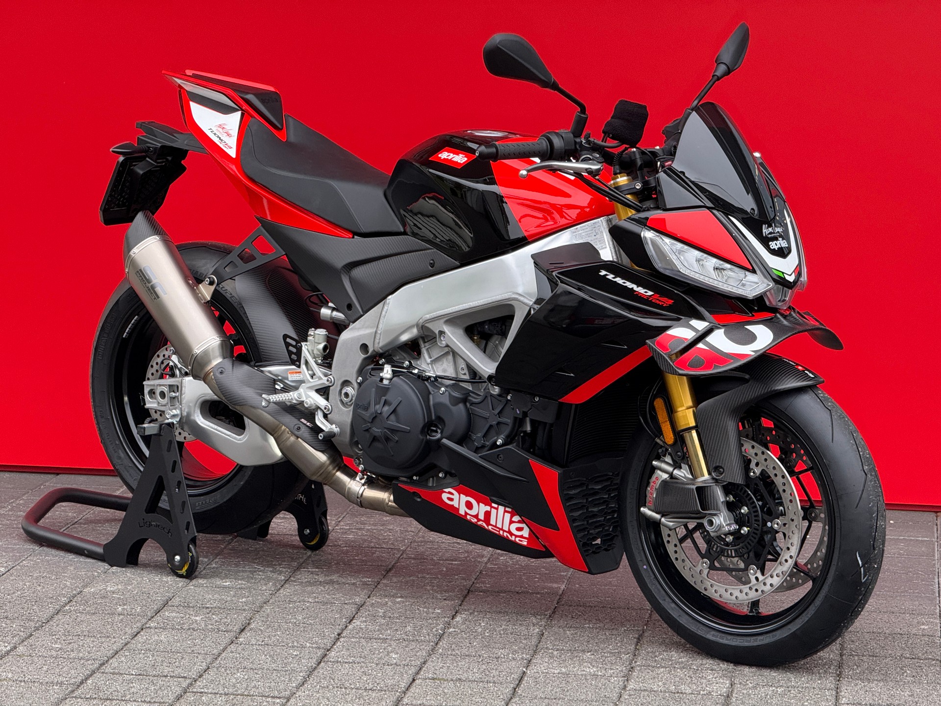 APRILIA Tuono V4 1100 Factory SE 09 SBK-image-8