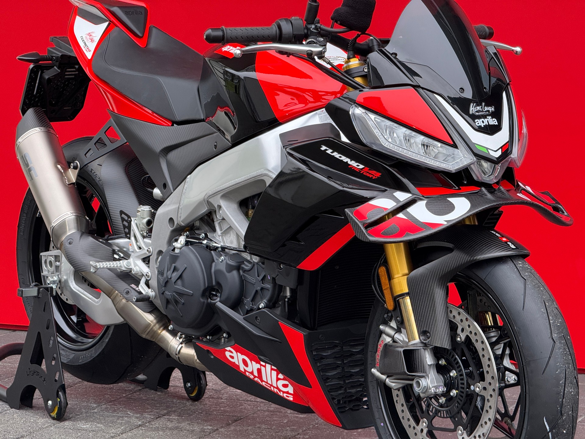 APRILIA Tuono V4 1100 Factory SE 09 SBK-image-14