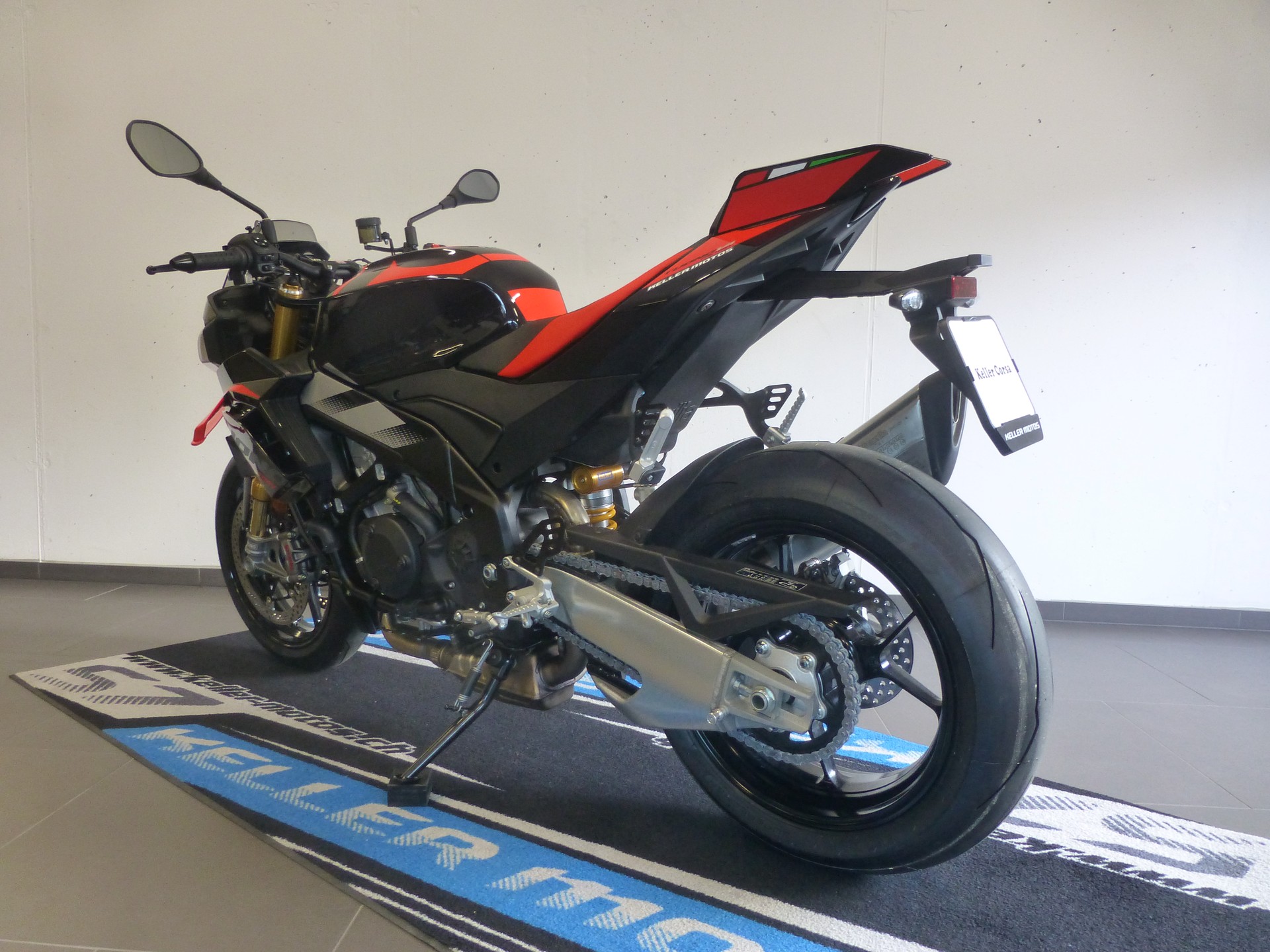 APRILIA Tuono V4 1100 E5+ Factory-image-3