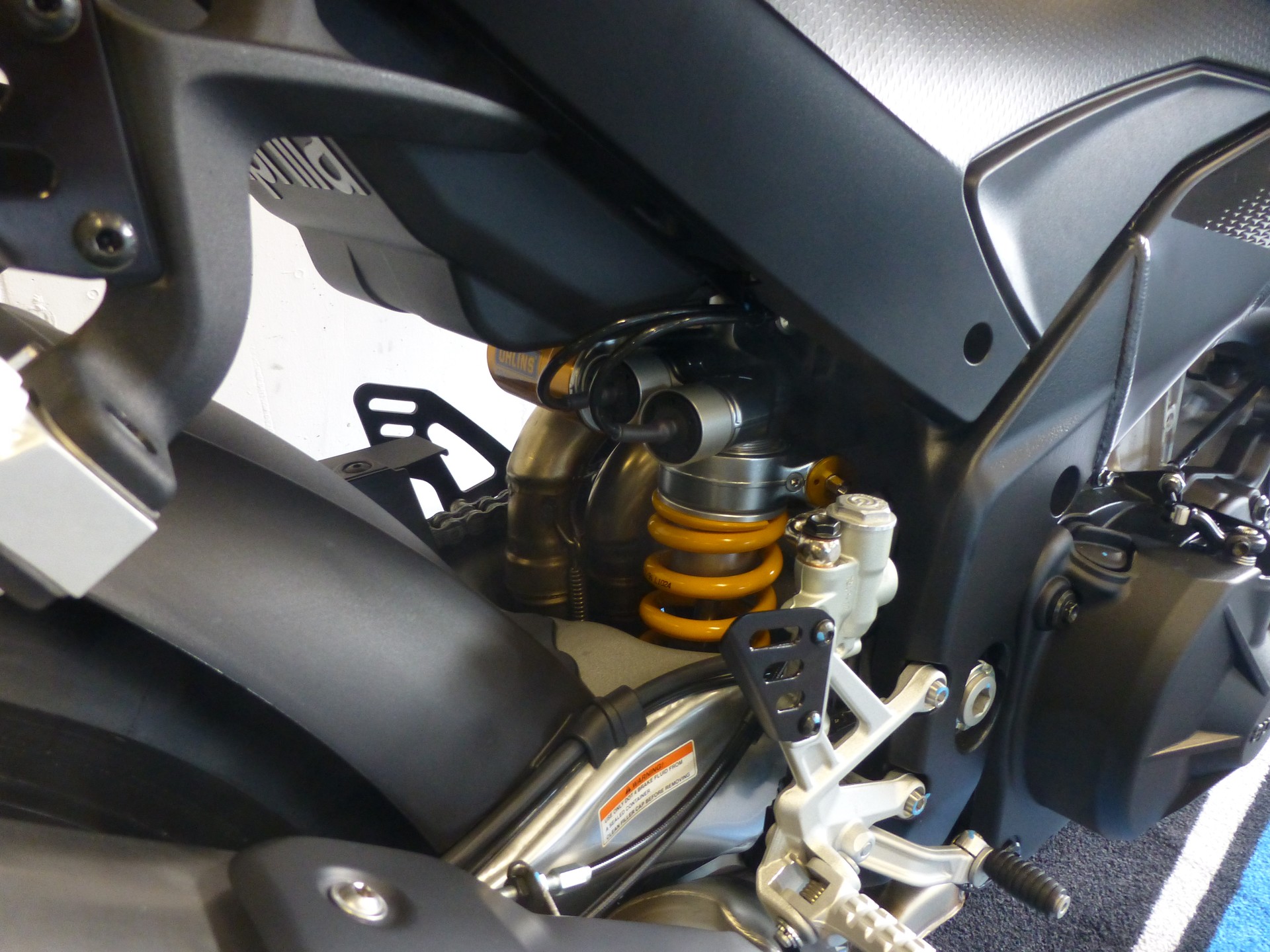 APRILIA Tuono V4 1100 E5+ Factory-image-5