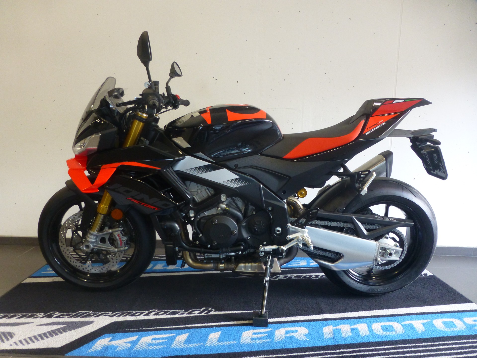APRILIA Tuono V4 1100 E5+ Factory-image-1