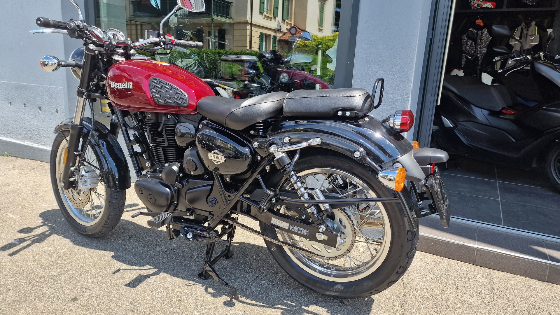 BENELLI Imperiale 400-showroom-element-1