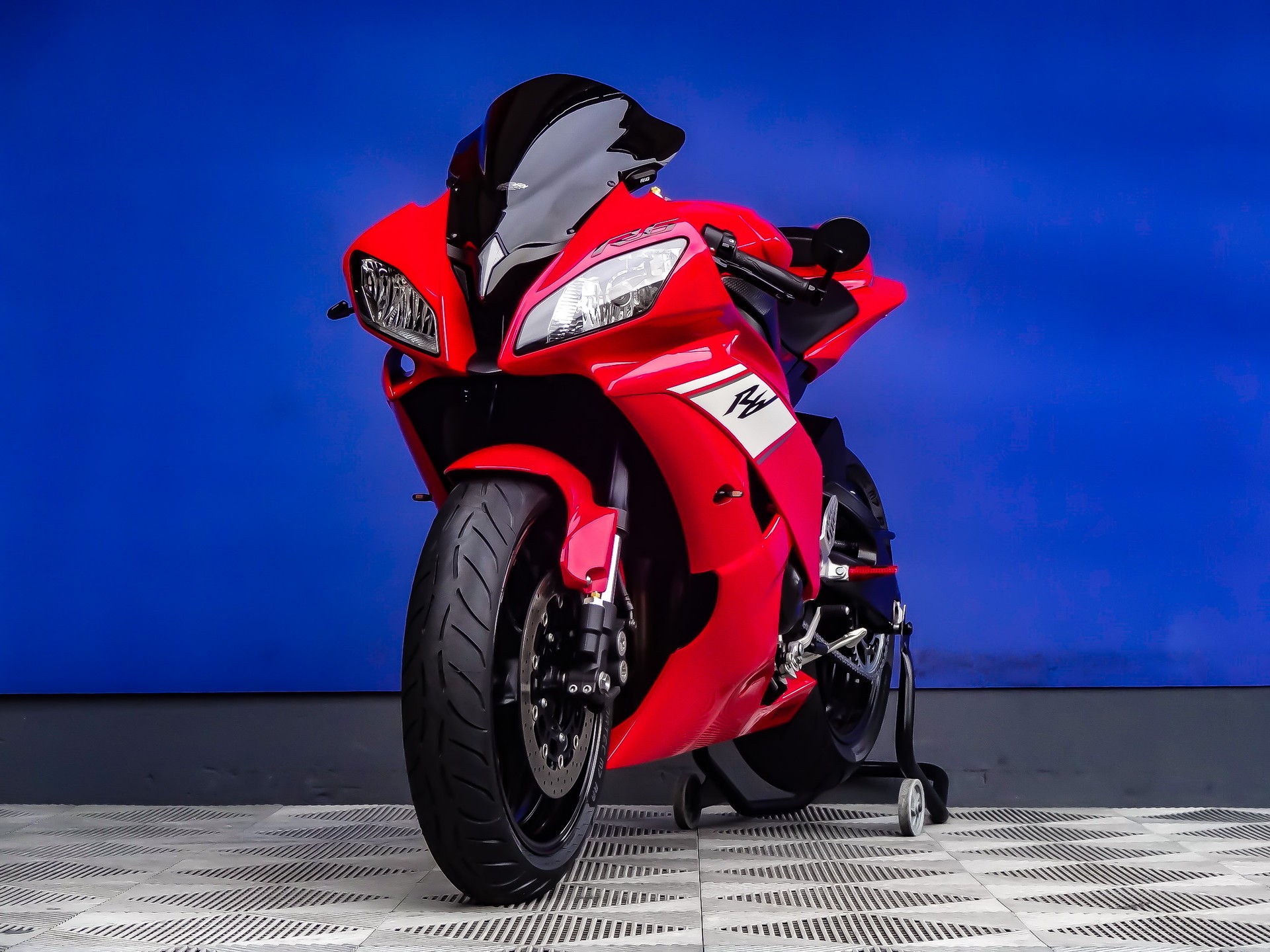YAMAHA YZF-R6-showroom-element-3