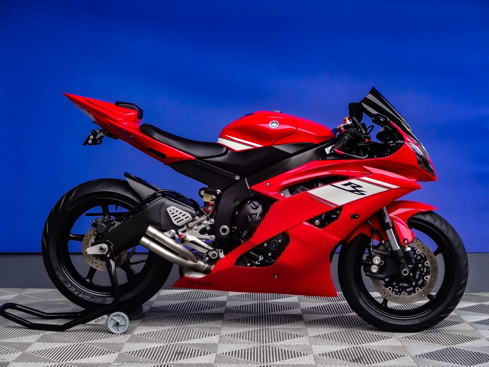 YAMAHA YZF-R6