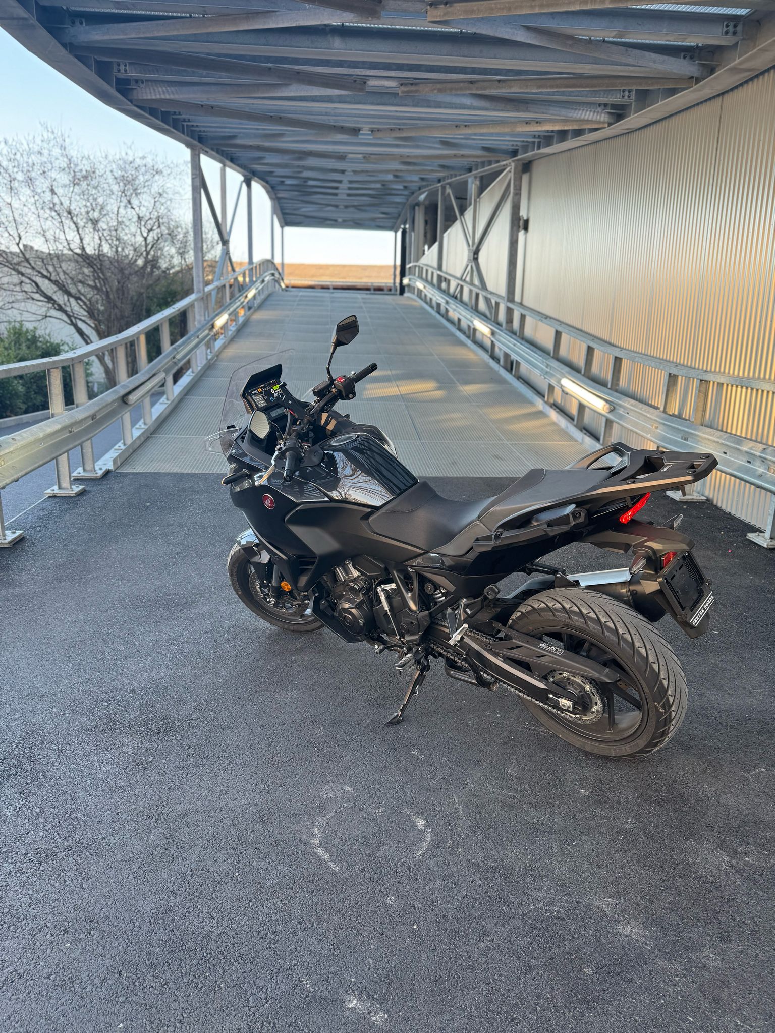 HONDA NT 1100-showroom-element-3