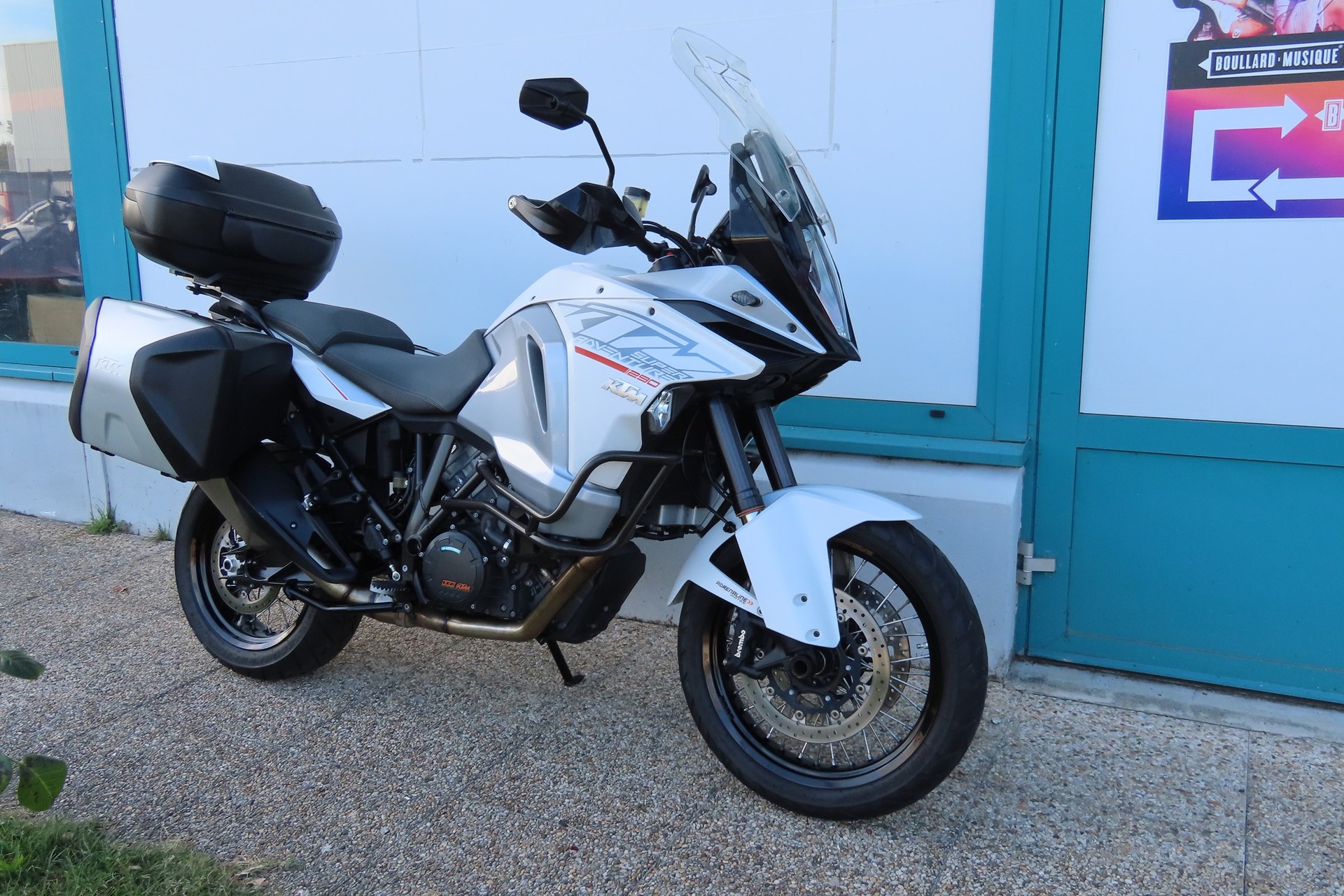 KTM 1290 Super Adventure S-showroom-element-2