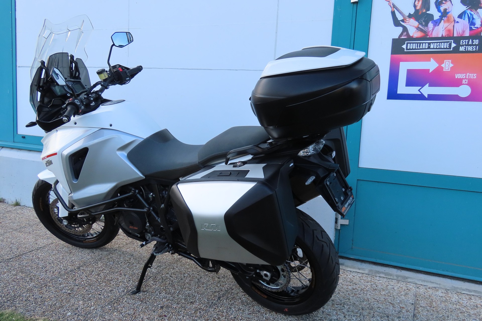 KTM 1290 Super Adventure S-showroom-element-3