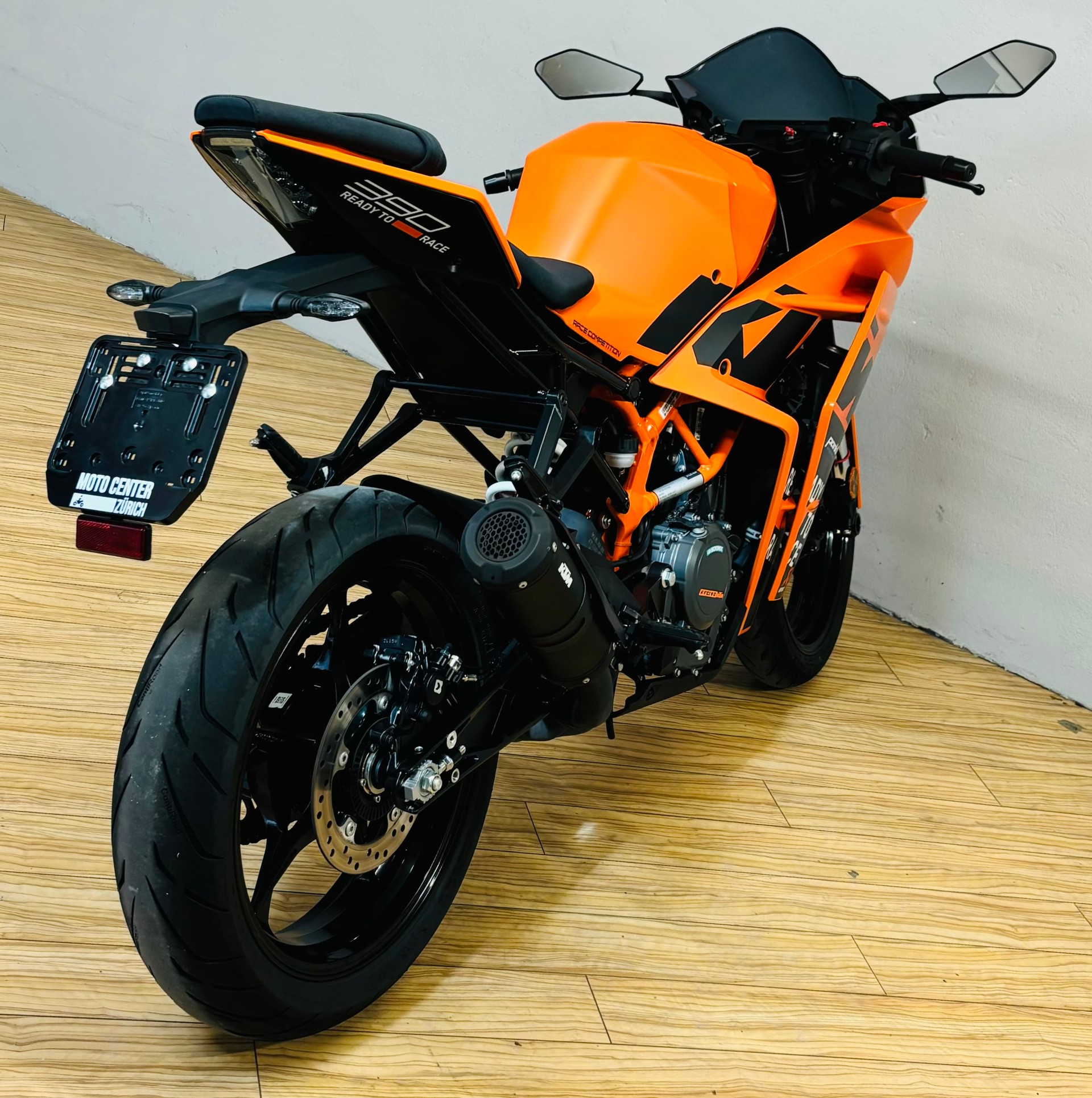 KTM RC 390-showroom-element-2