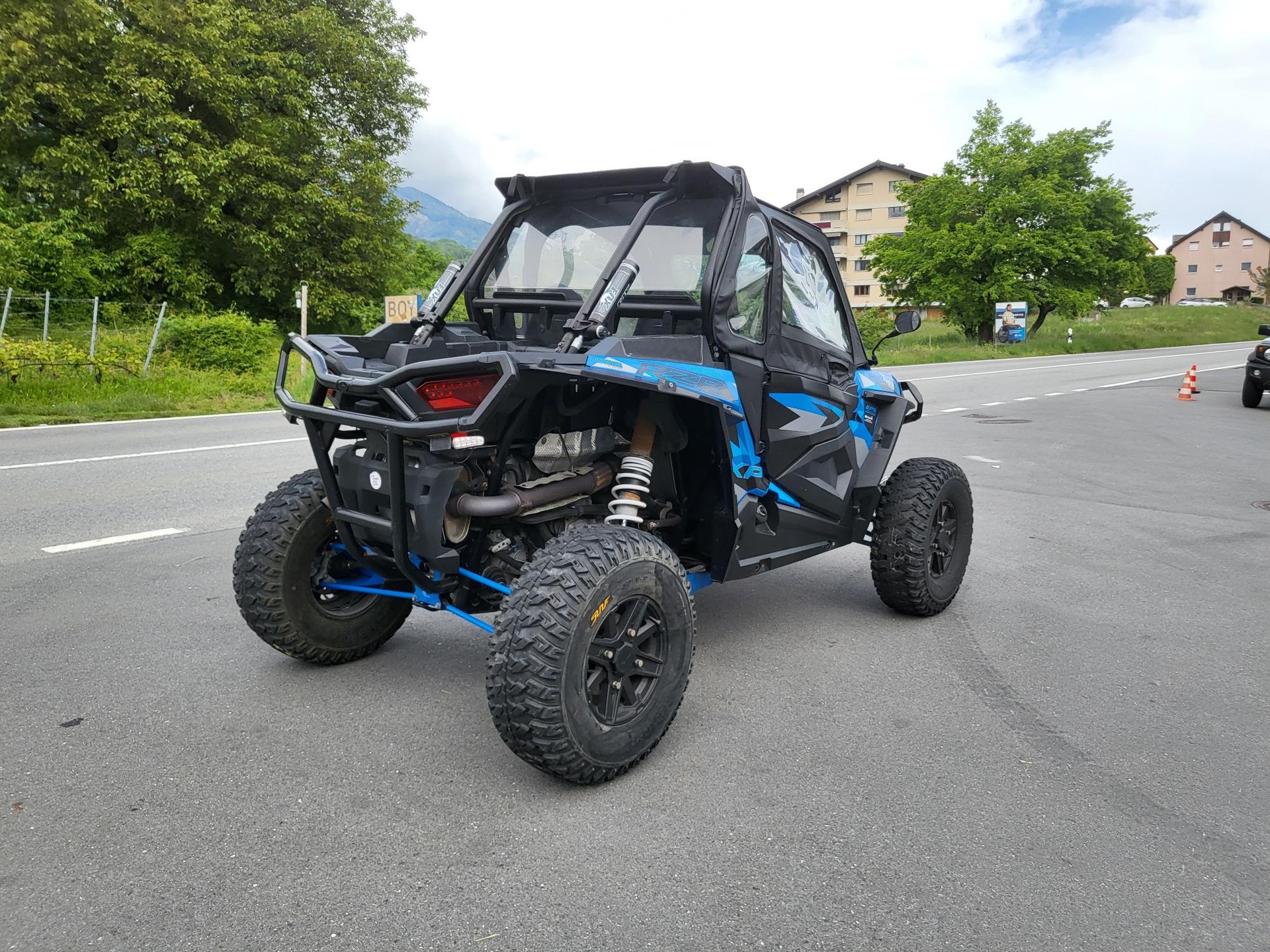 POLARIS Ranger RZR XP 1000-image-11