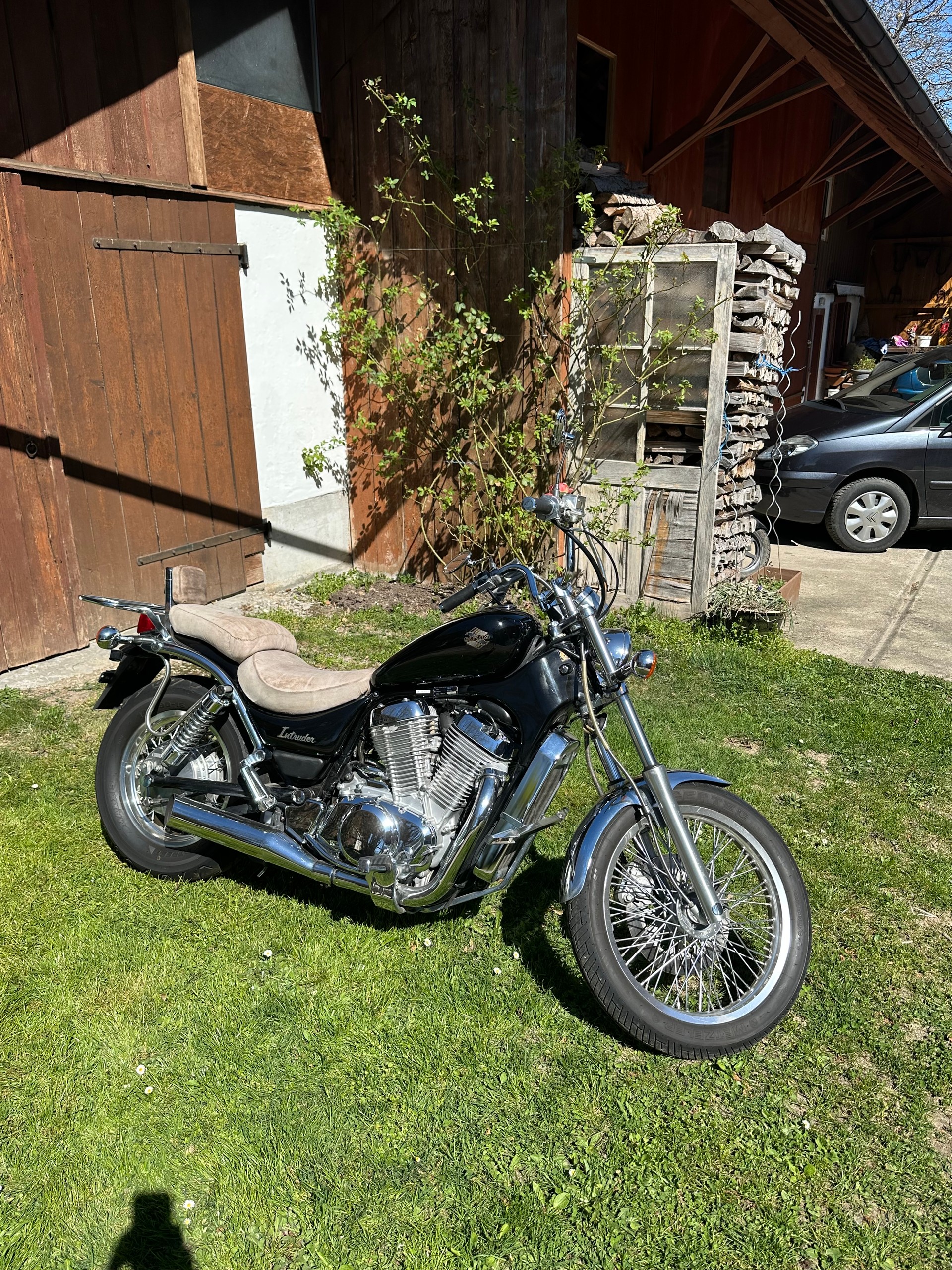 SUZUKI VS 750 GLP Intruder-image-1