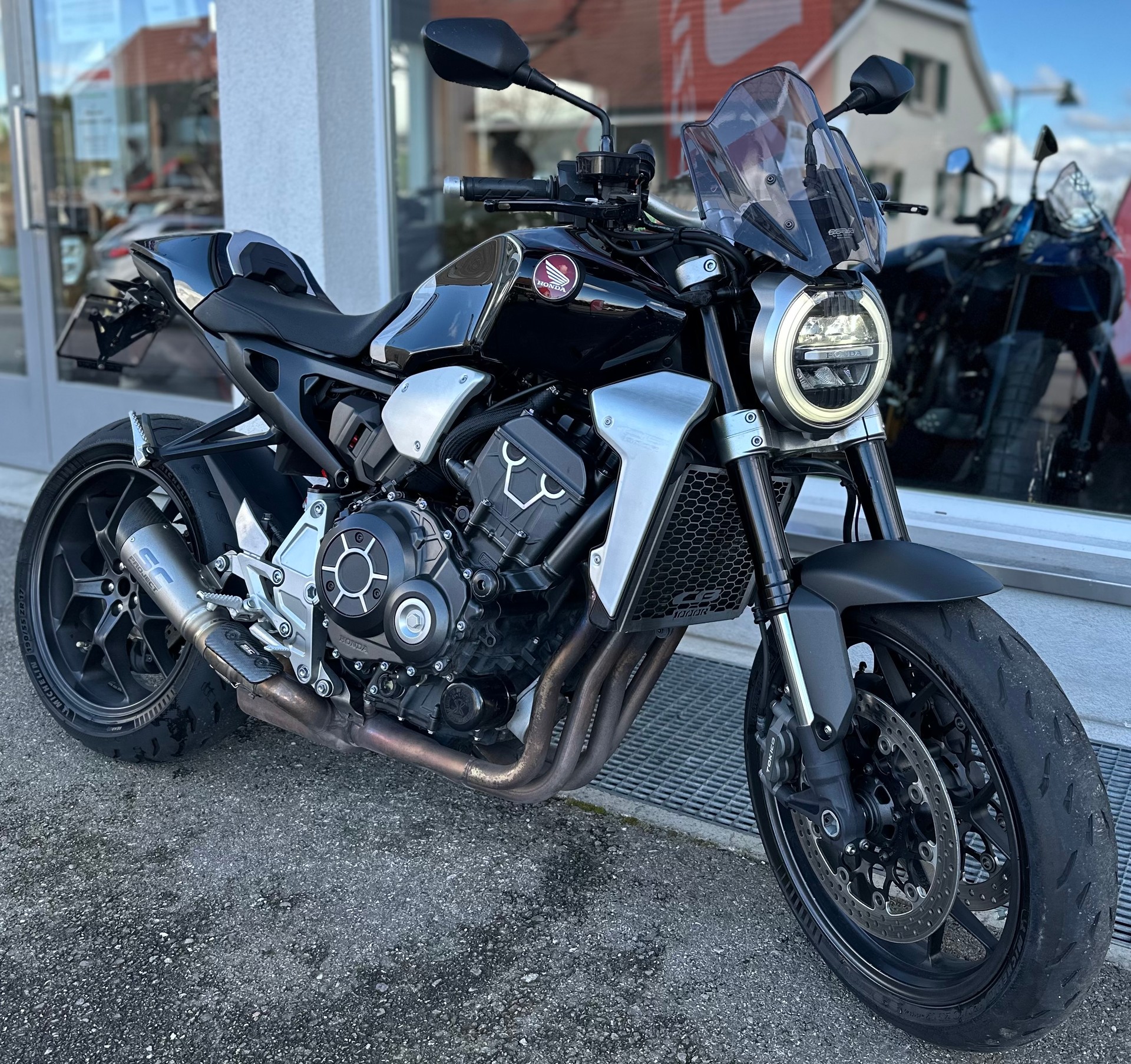 HONDA CB 1000 R ABS-image-10