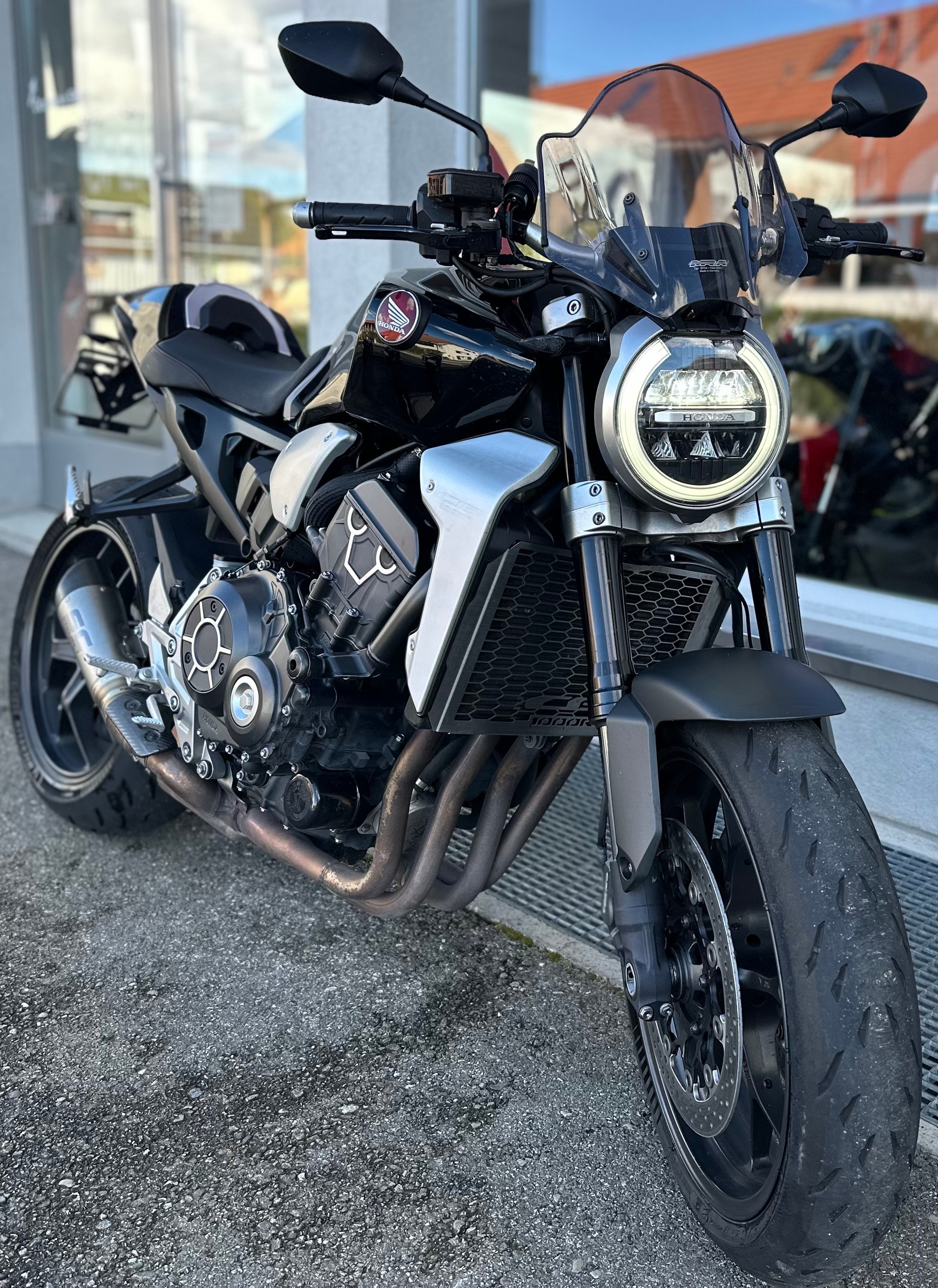 HONDA CB 1000 R ABS-image-2