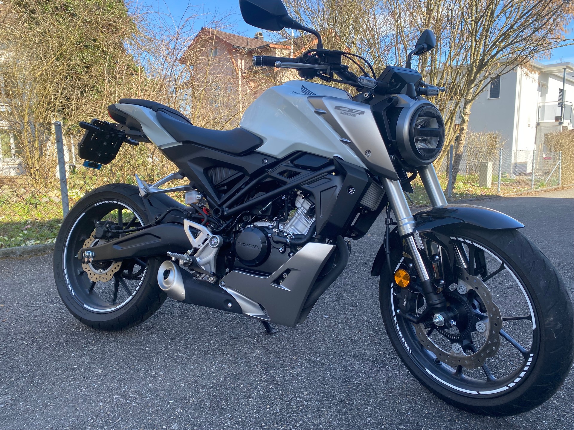 HONDA CB 125 R