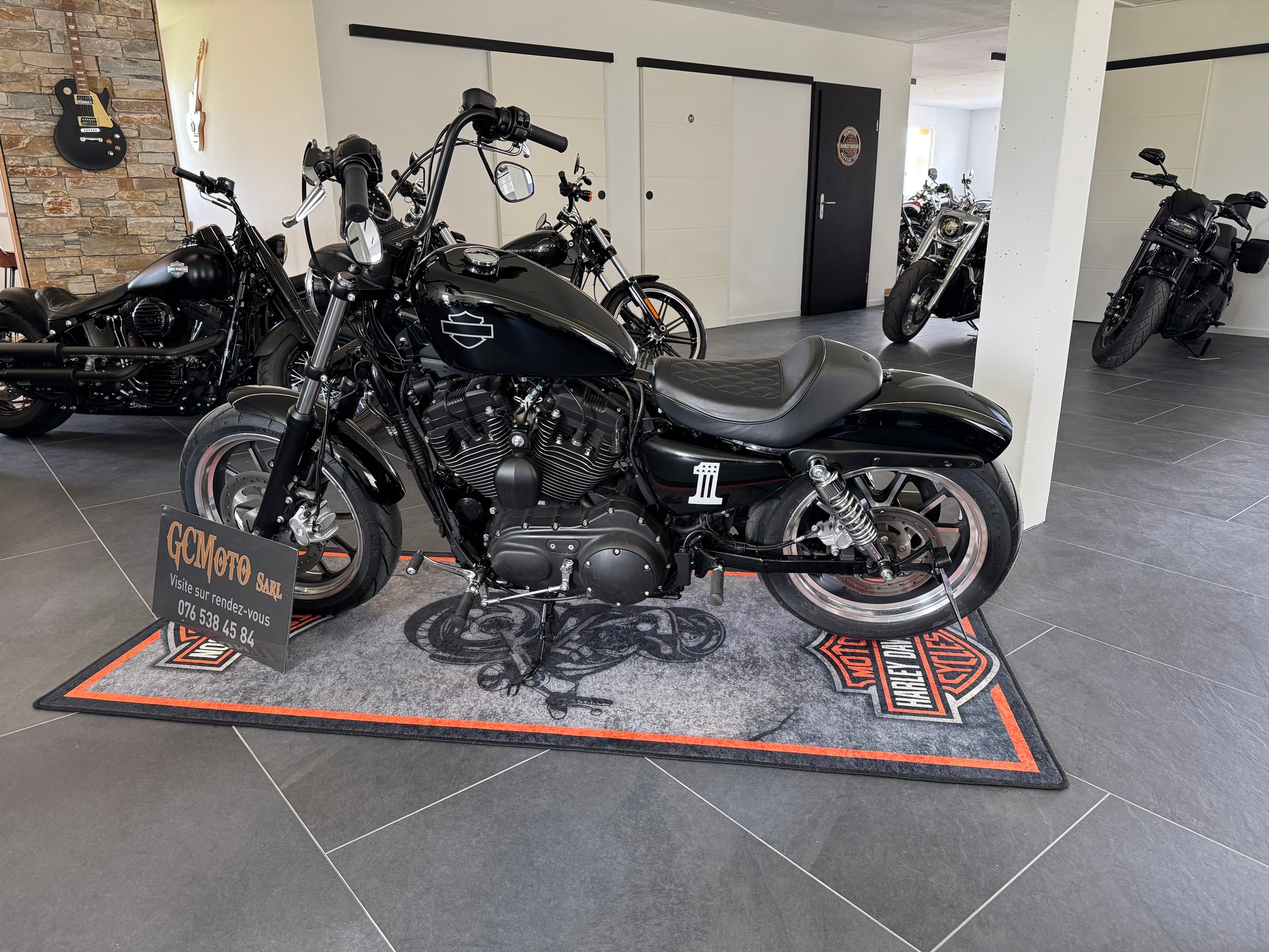 HARLEY-DAVIDSON XL 1200 T Super Low ABS-showroom-element-3