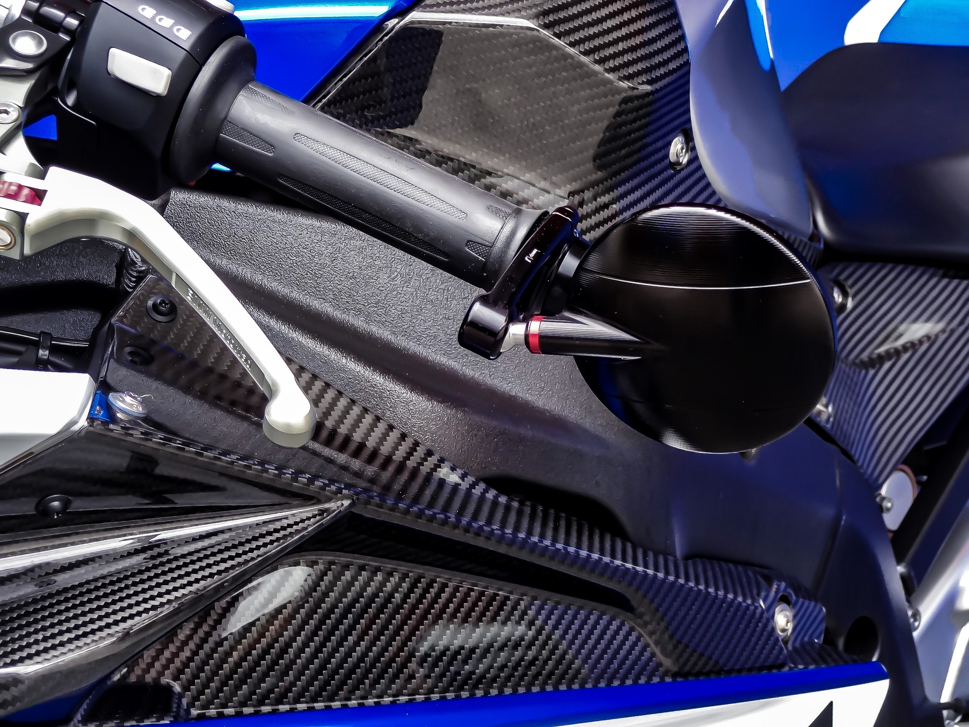 BMW HP4 ABS + DTC-image-11