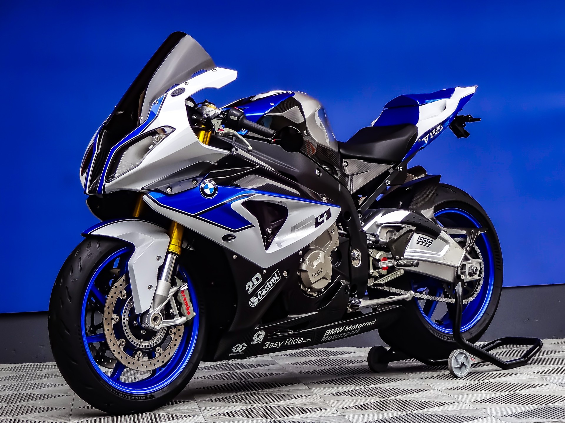 BMW HP4 ABS + DTC-showroom-element-2