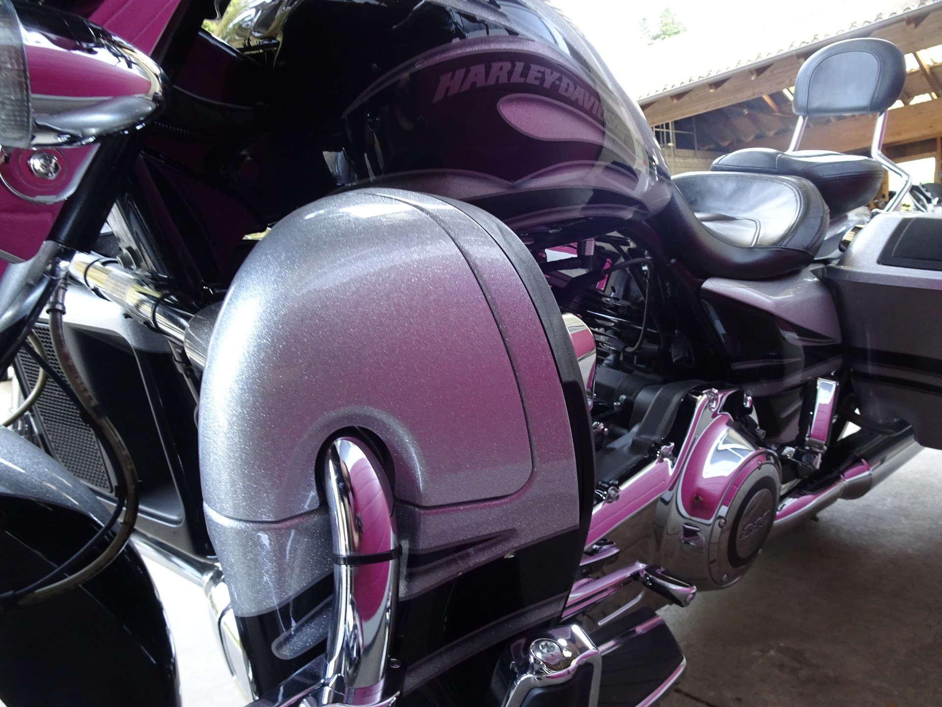 HARLEY-DAVIDSON FLHXSE Street Glide ABS CVO-image-12