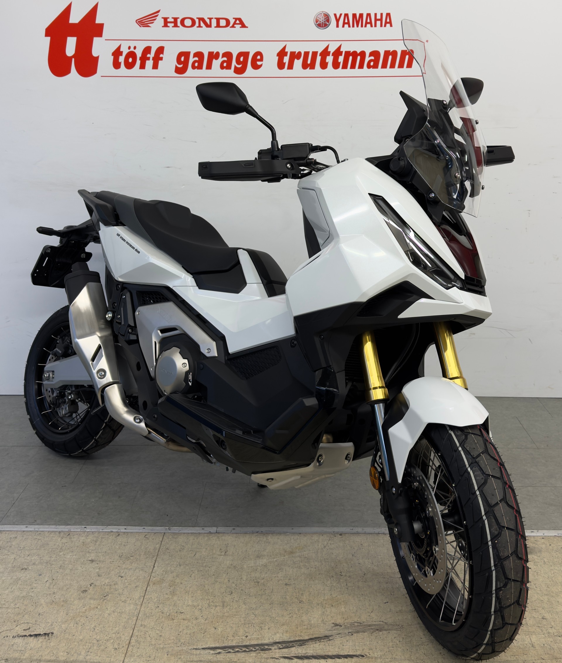 HONDA X-ADV 750 (35kW)-showroom-element-2